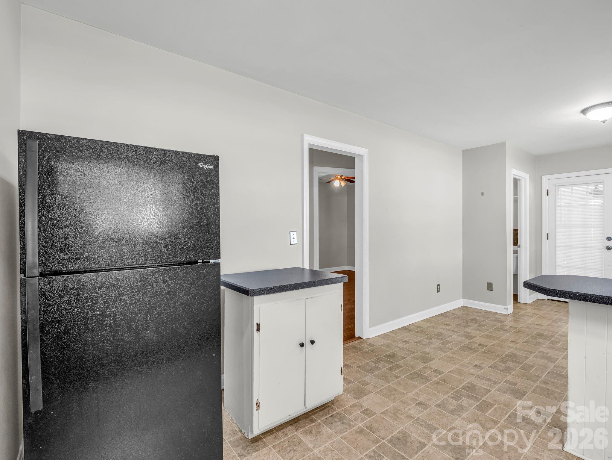255 Smith Grove Road — Forest City