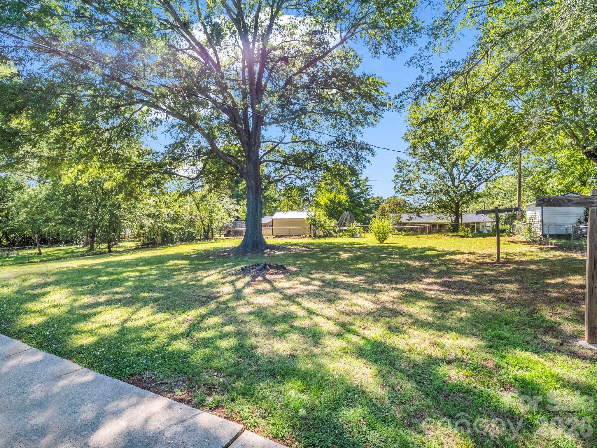 255 Smith Grove Road — Forest City
