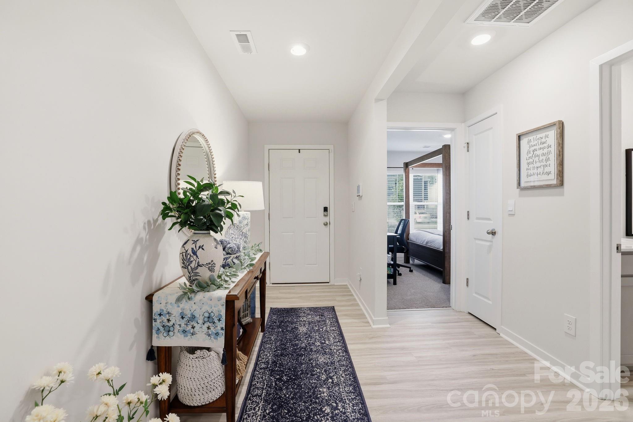585 N Sparkleberry Street — Chester