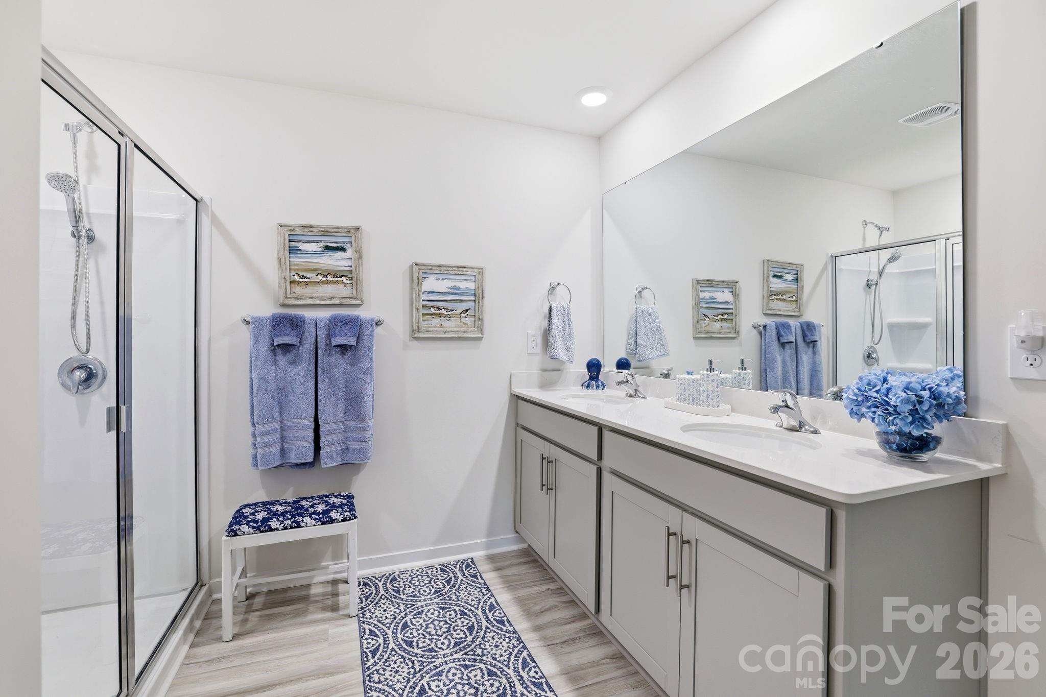 585 N Sparkleberry Street — Chester