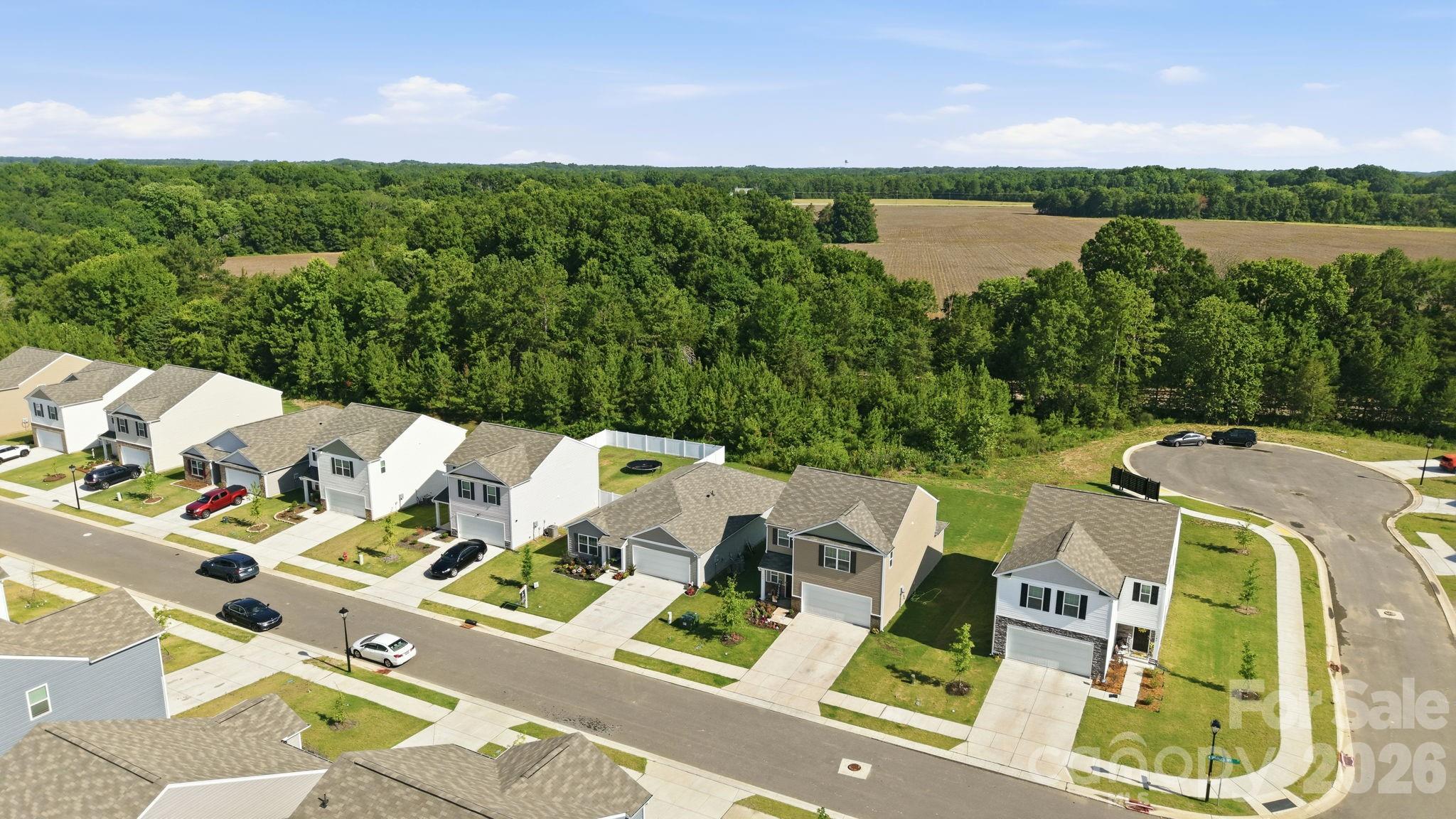 585 N Sparkleberry Street — Chester