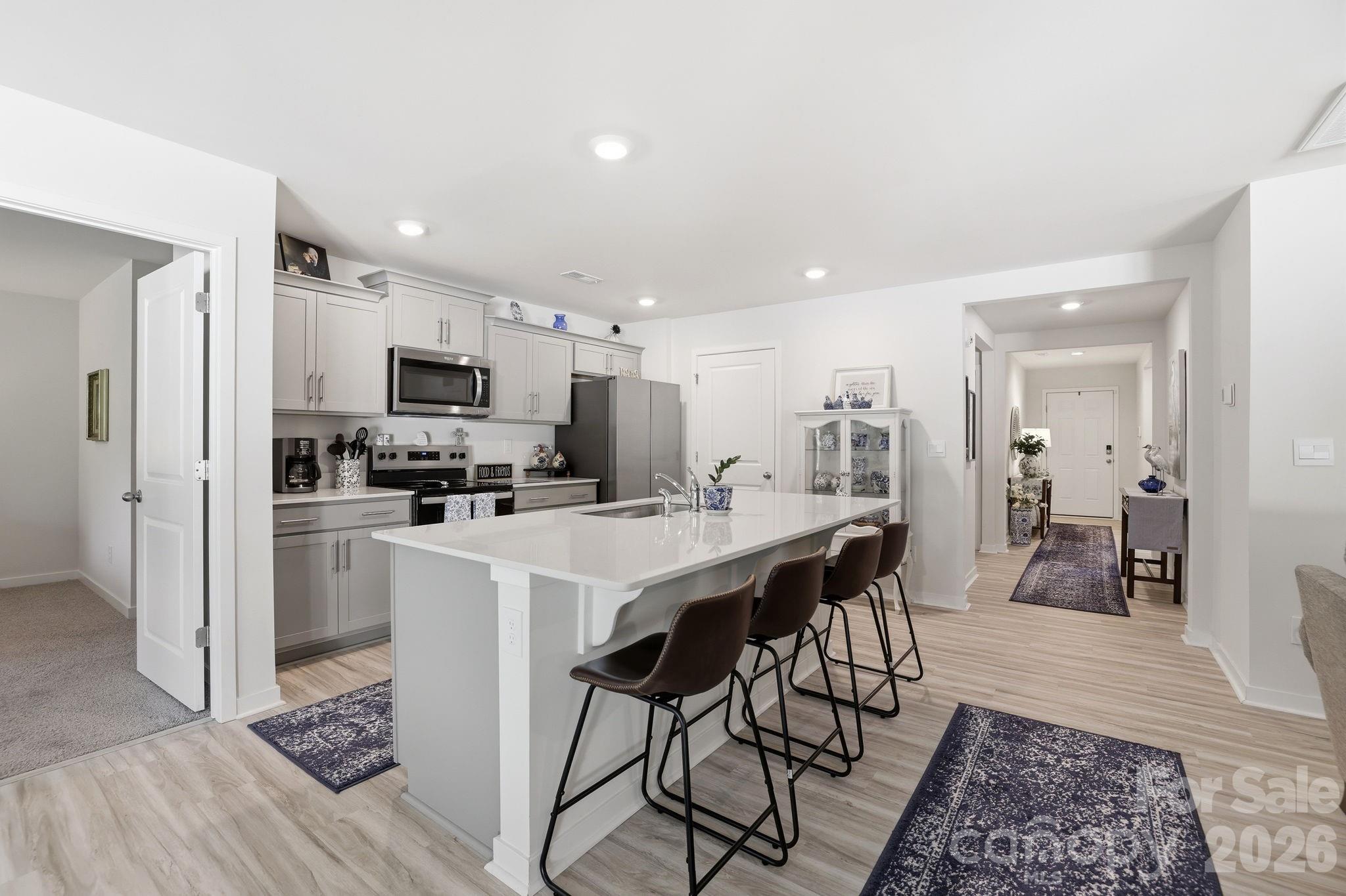 585 N Sparkleberry Street — Chester