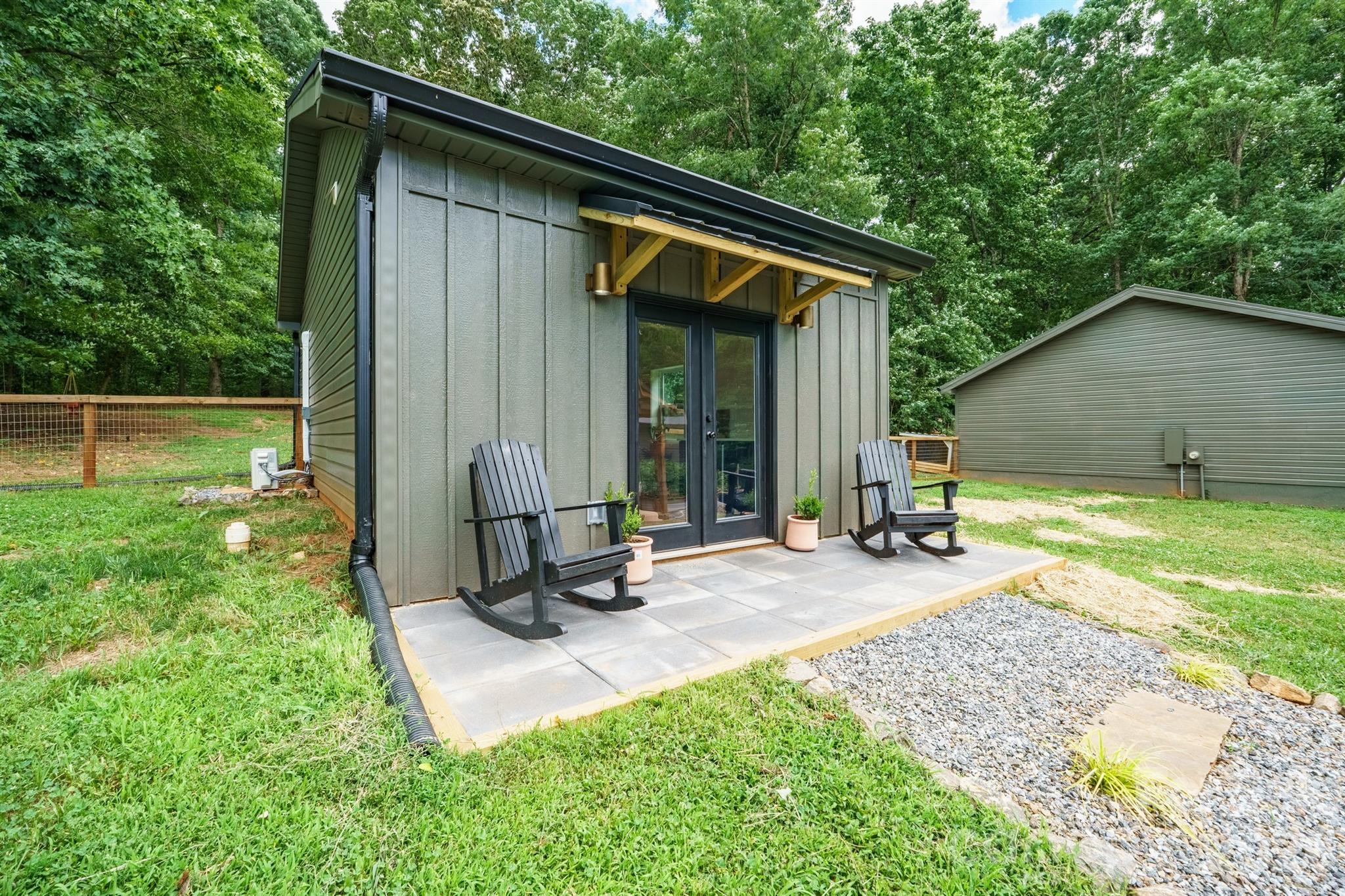 785 Midway Road — Statesville