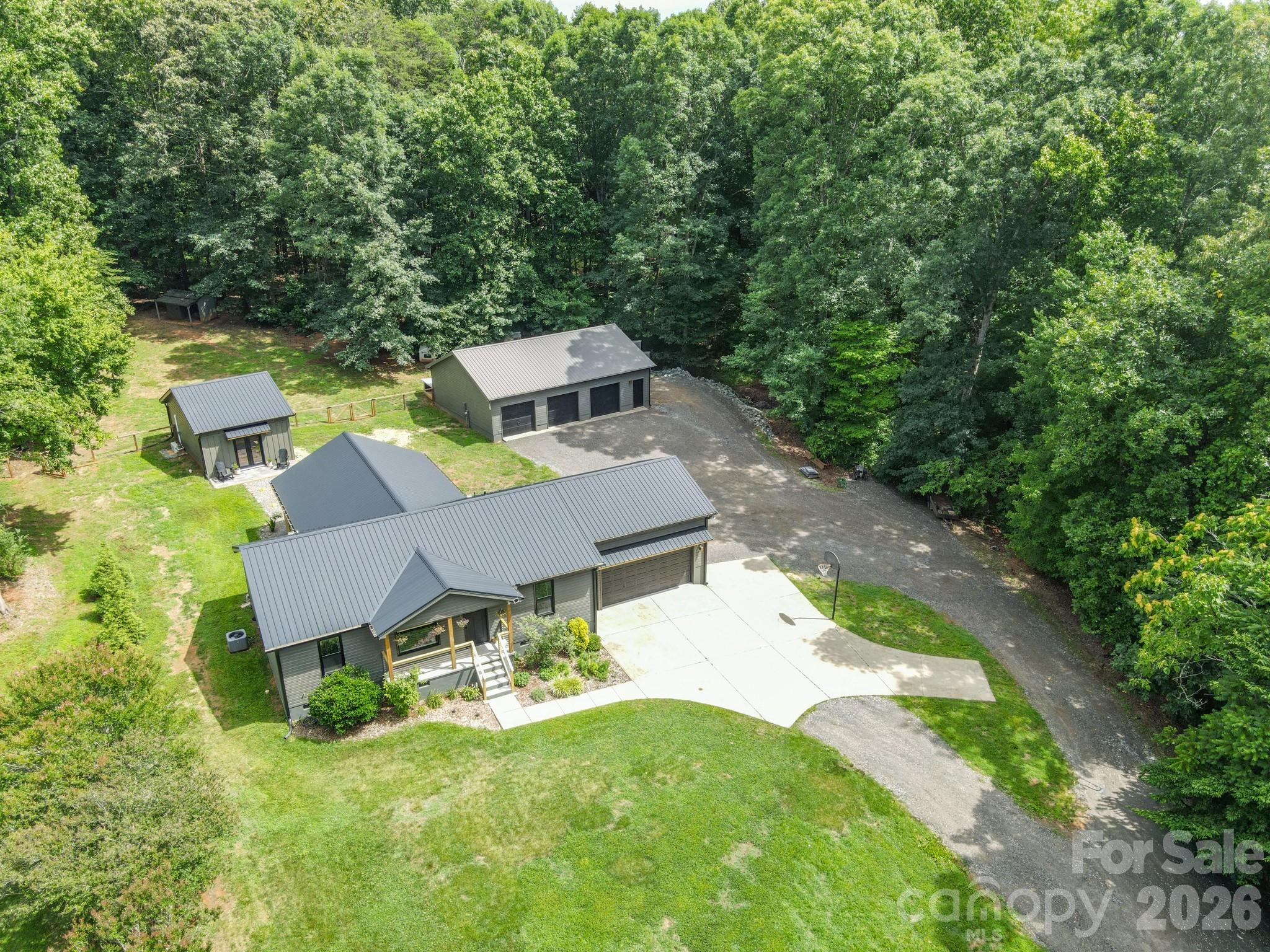 785 Midway Road — Statesville