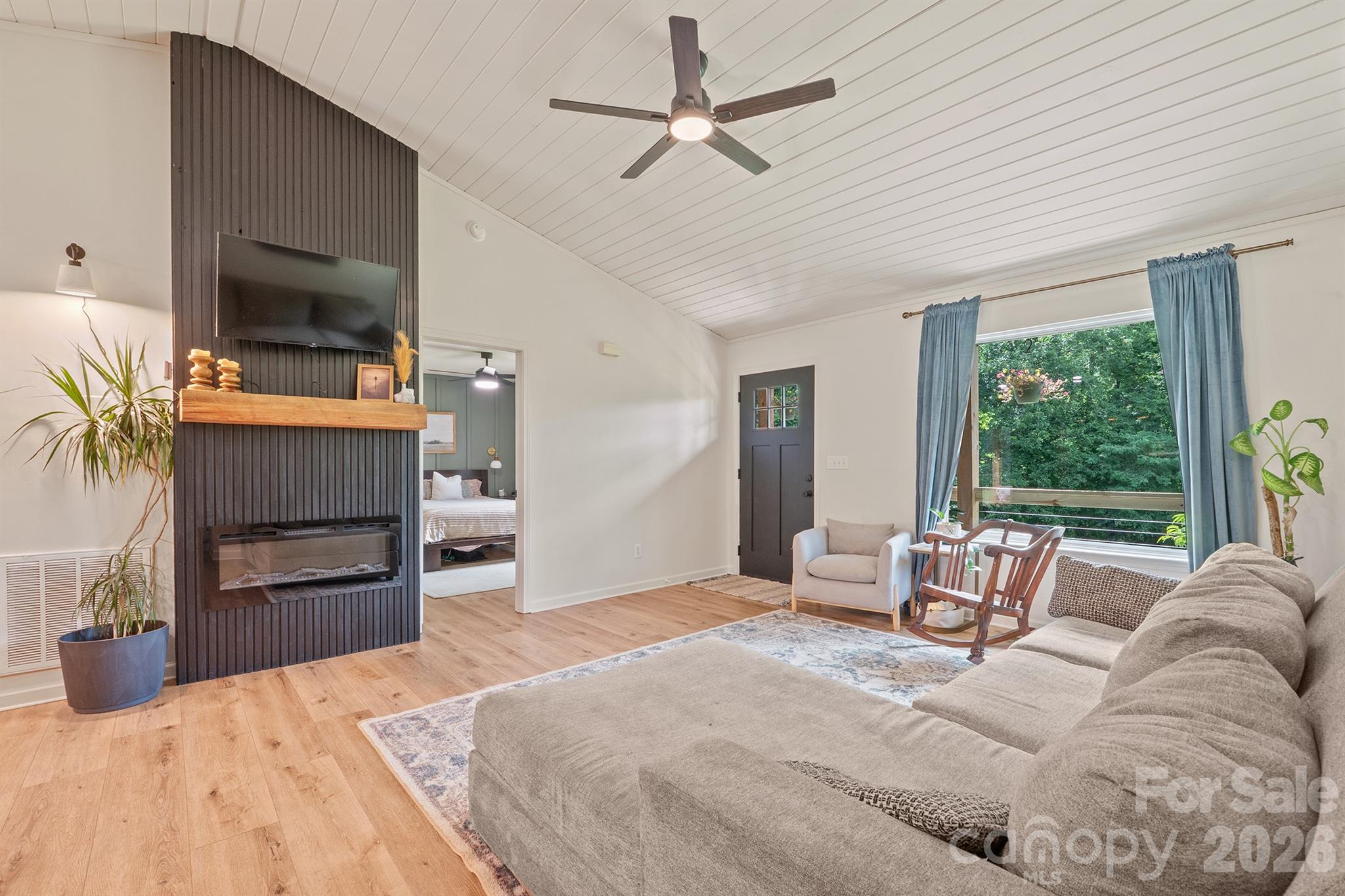 785 Midway Road — Statesville