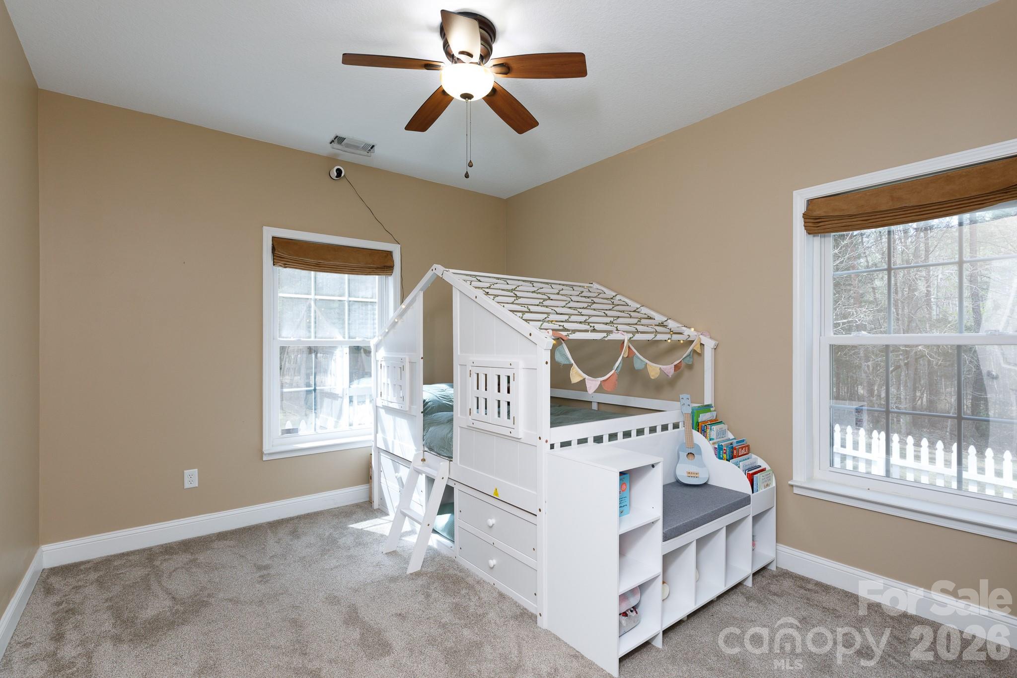 1108 King Road — York