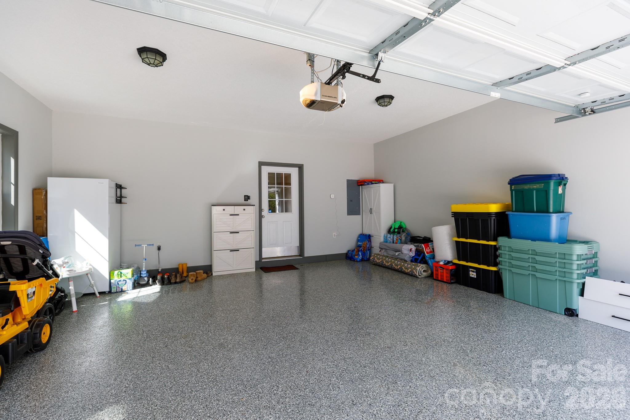 1108 King Road — York