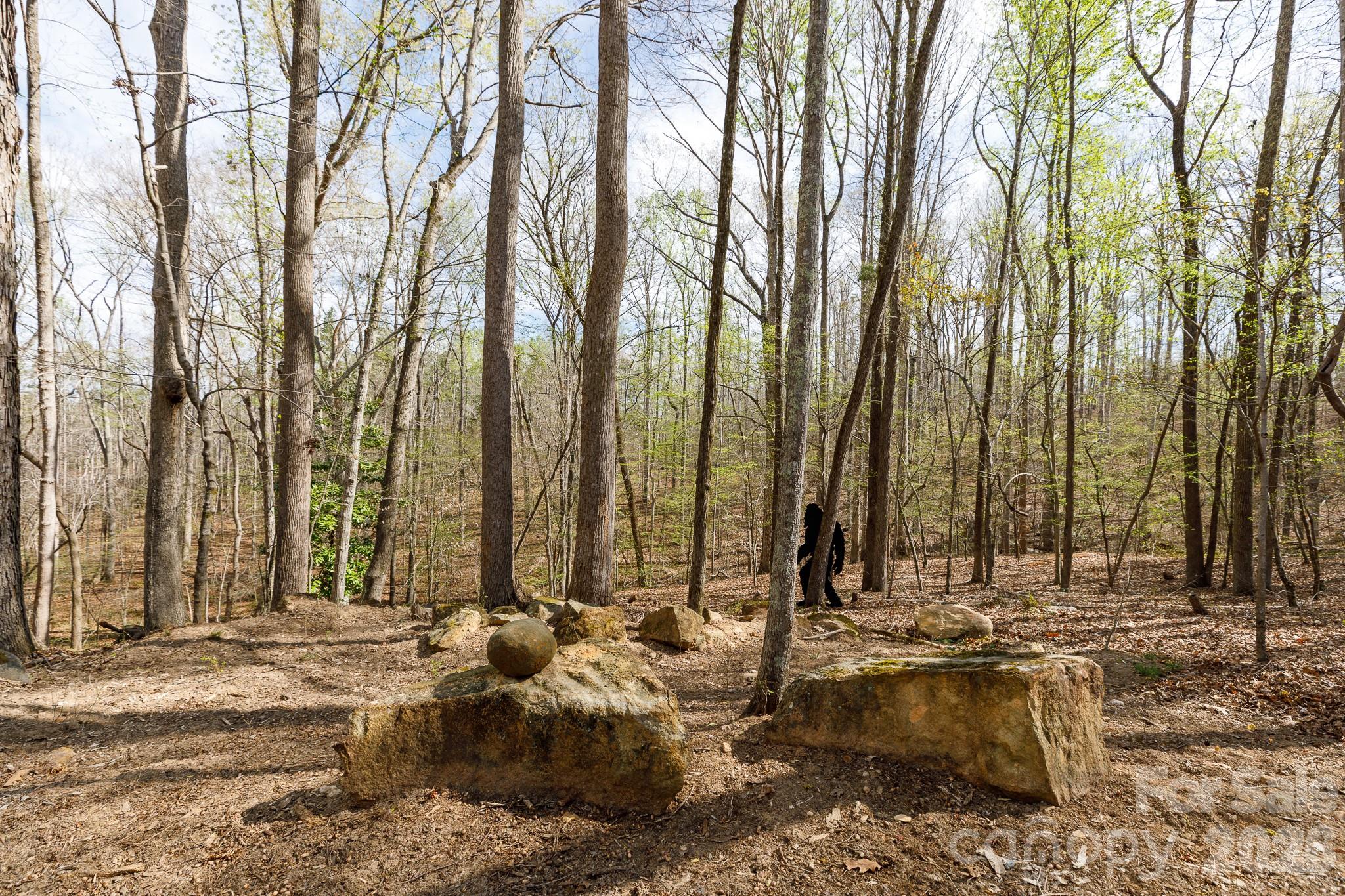 1108 King Road — York