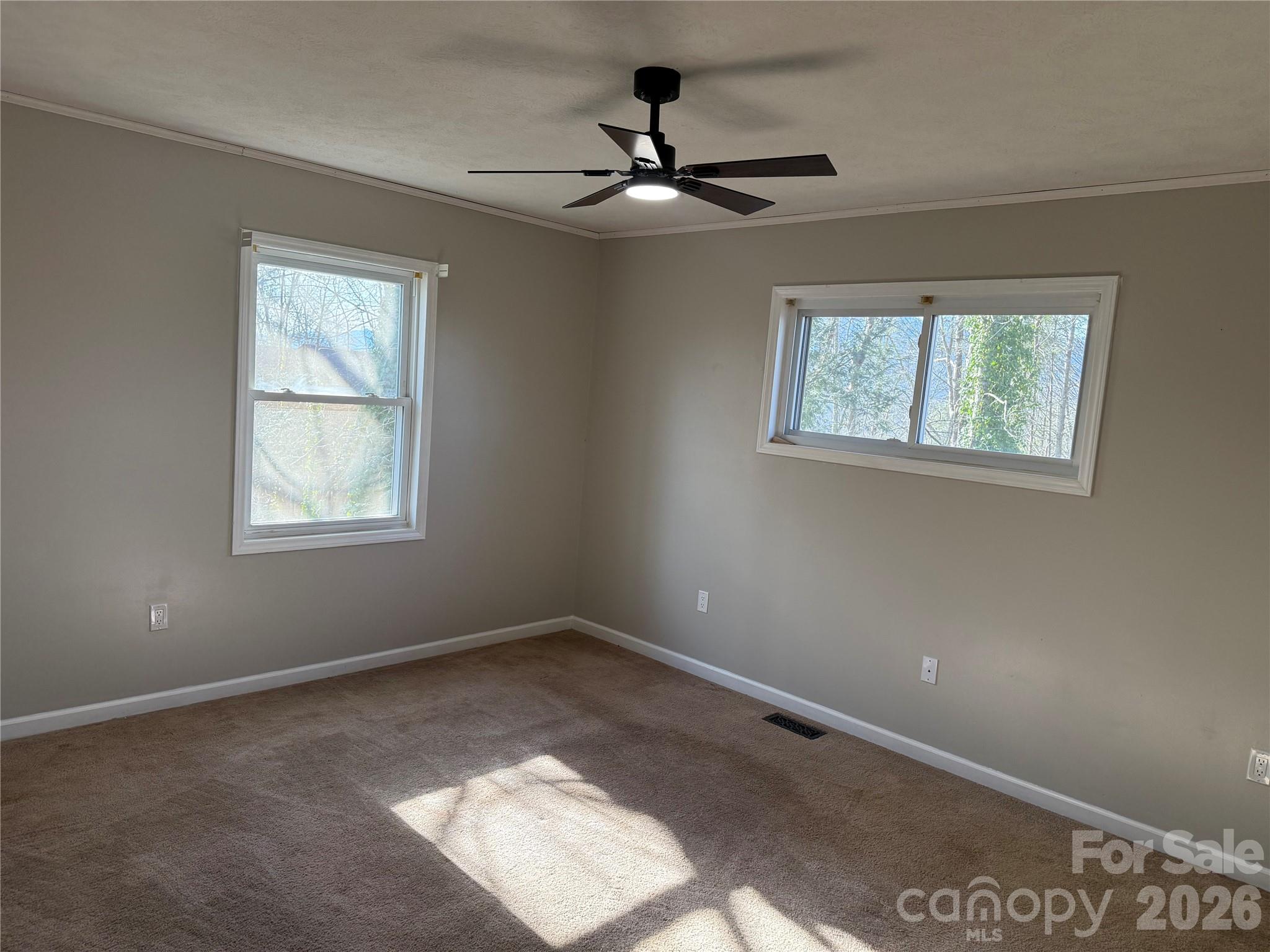 628 Hidden View Loop — Marion