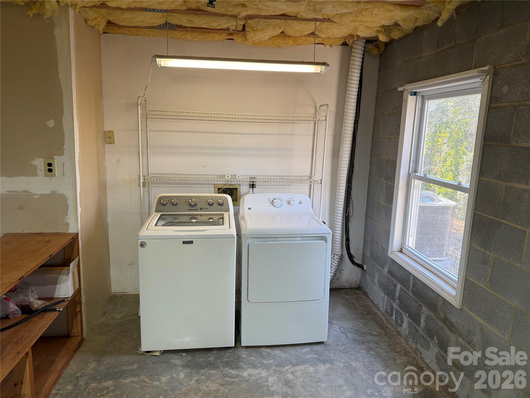 628 Hidden View Loop — Marion