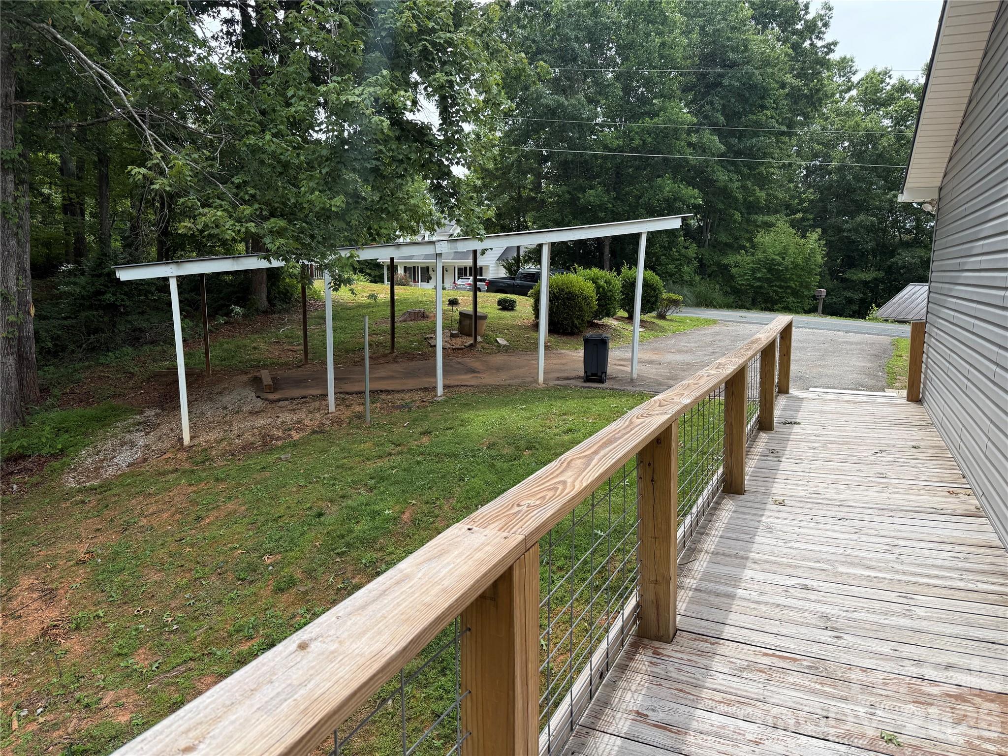 628 Hidden View Loop — Marion