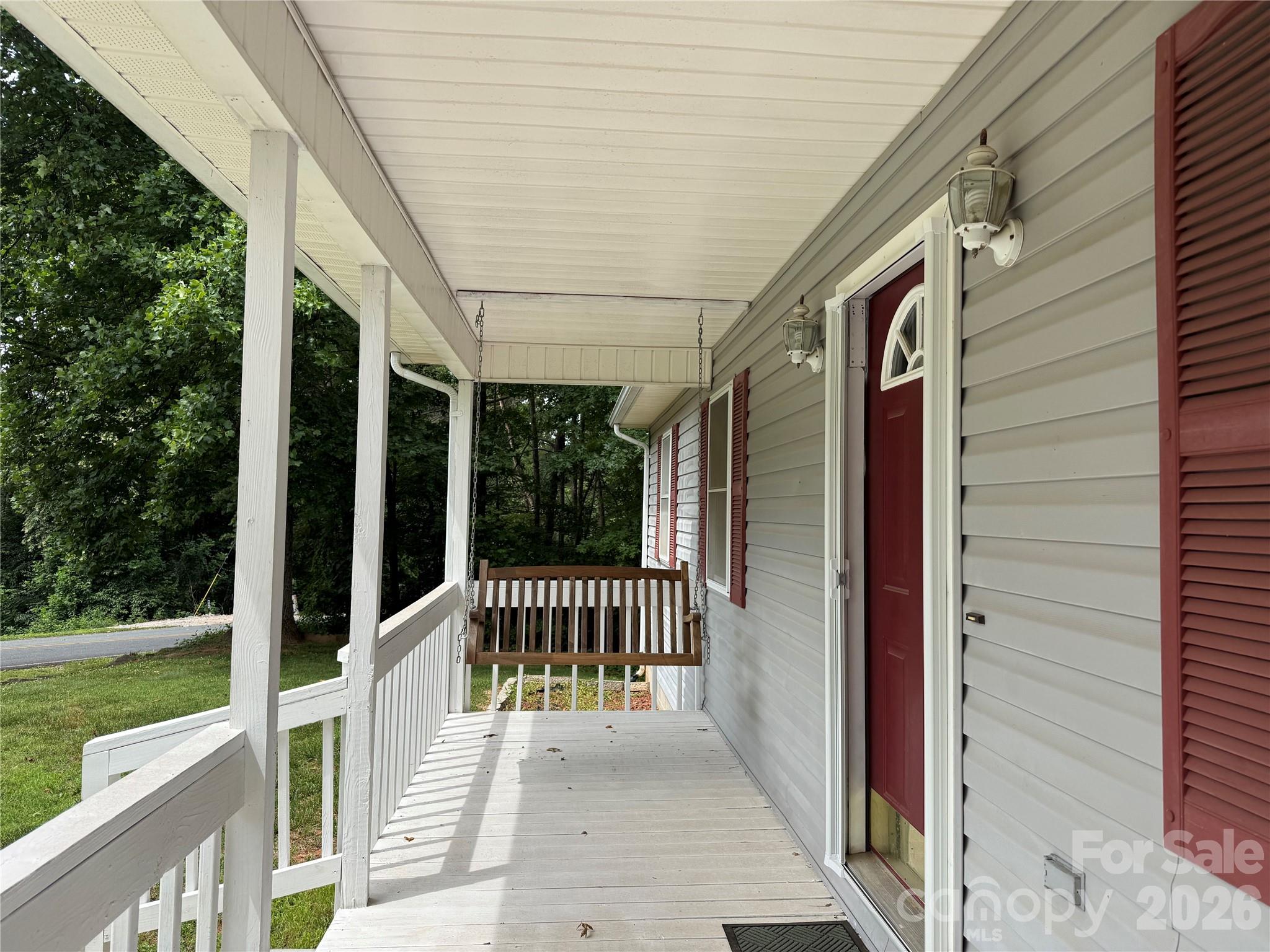628 Hidden View Loop — Marion