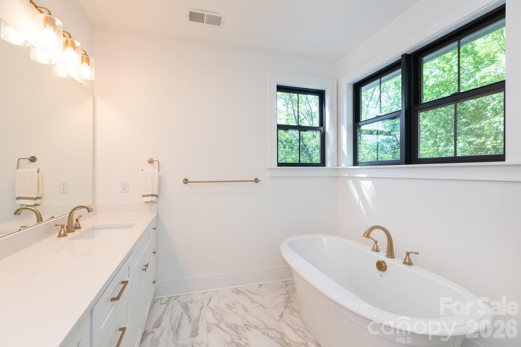 2629 Elon Street — Charlotte