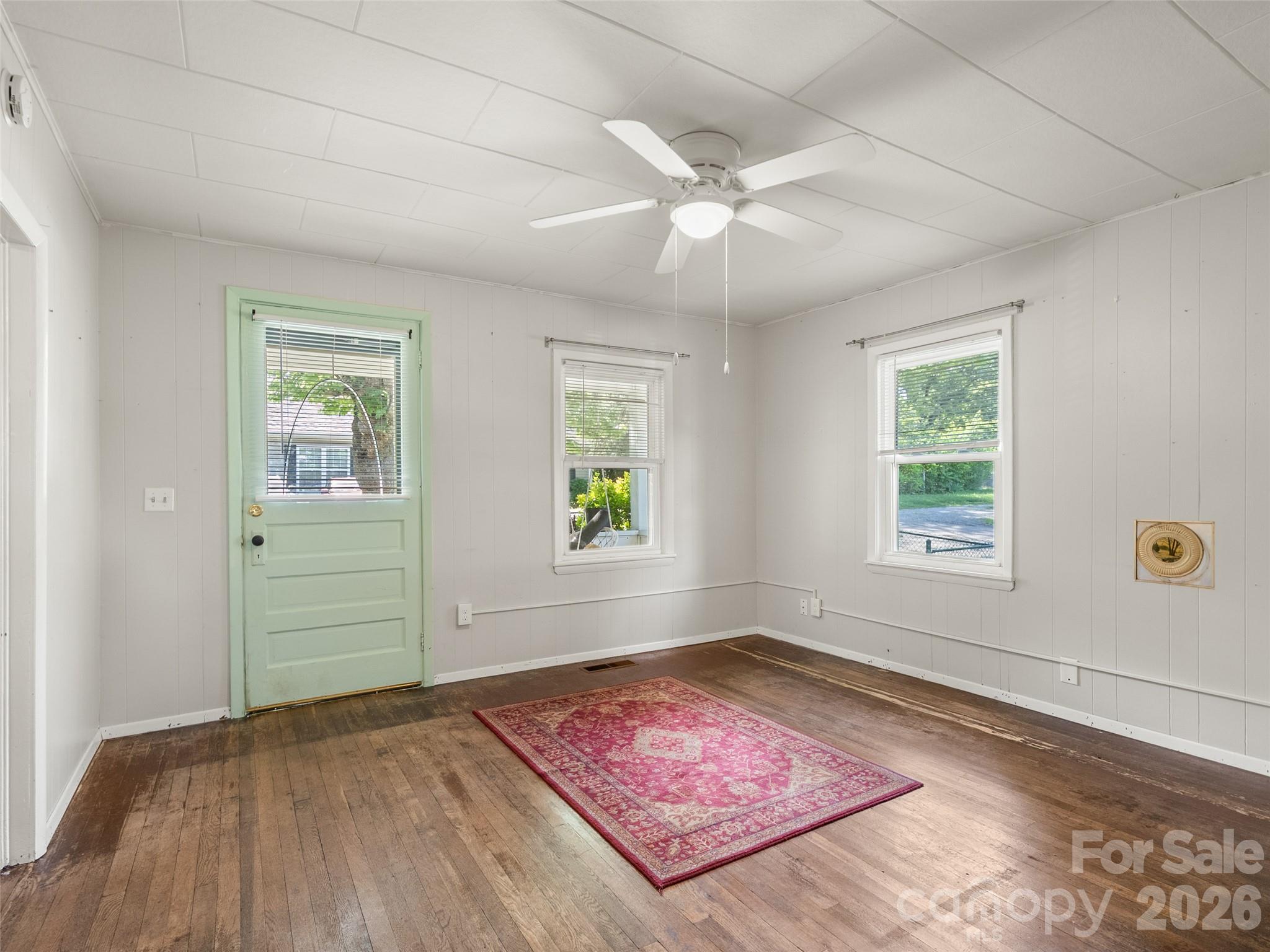 2 Pelzer Street — Asheville