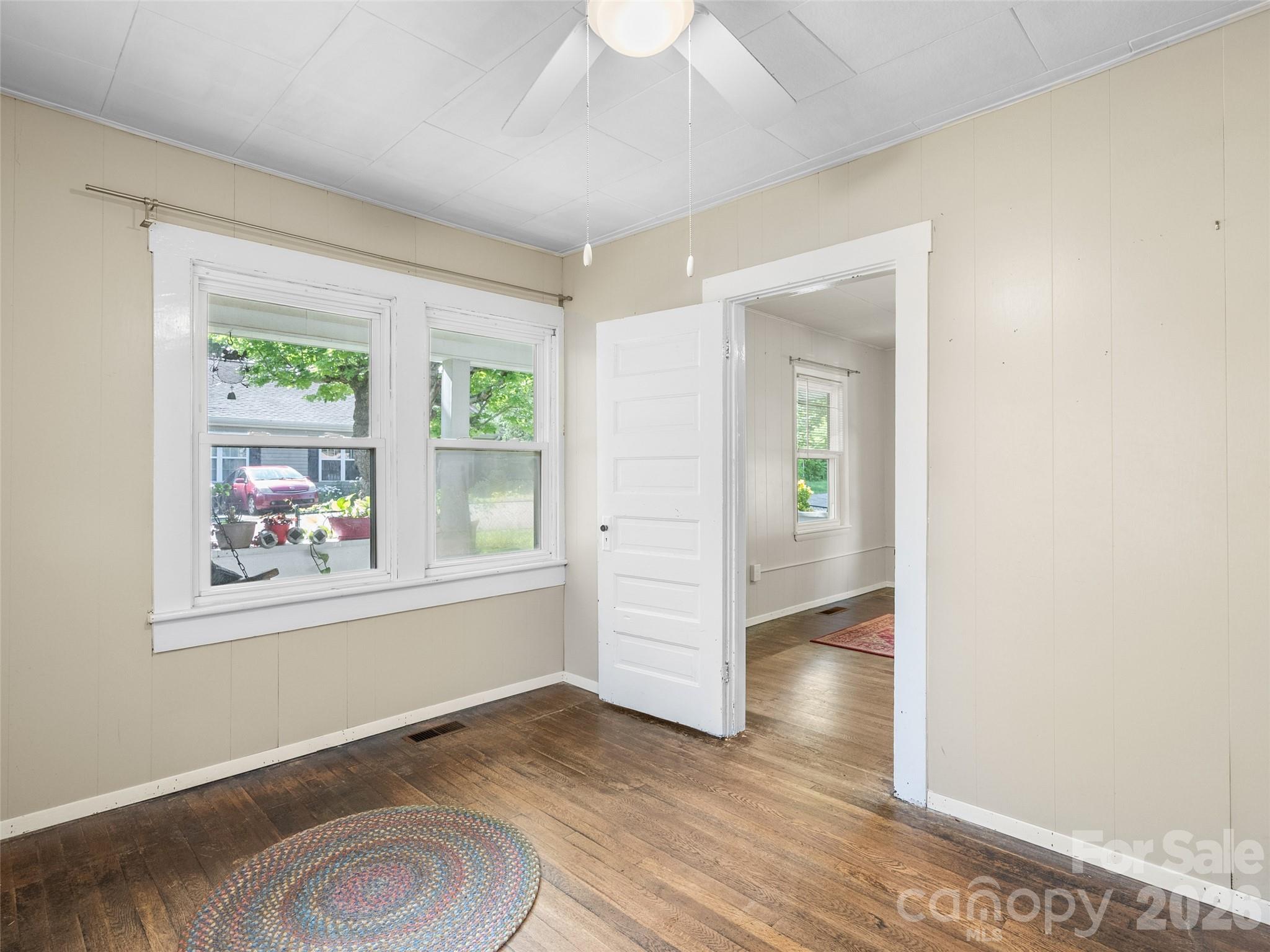 2 Pelzer Street — Asheville