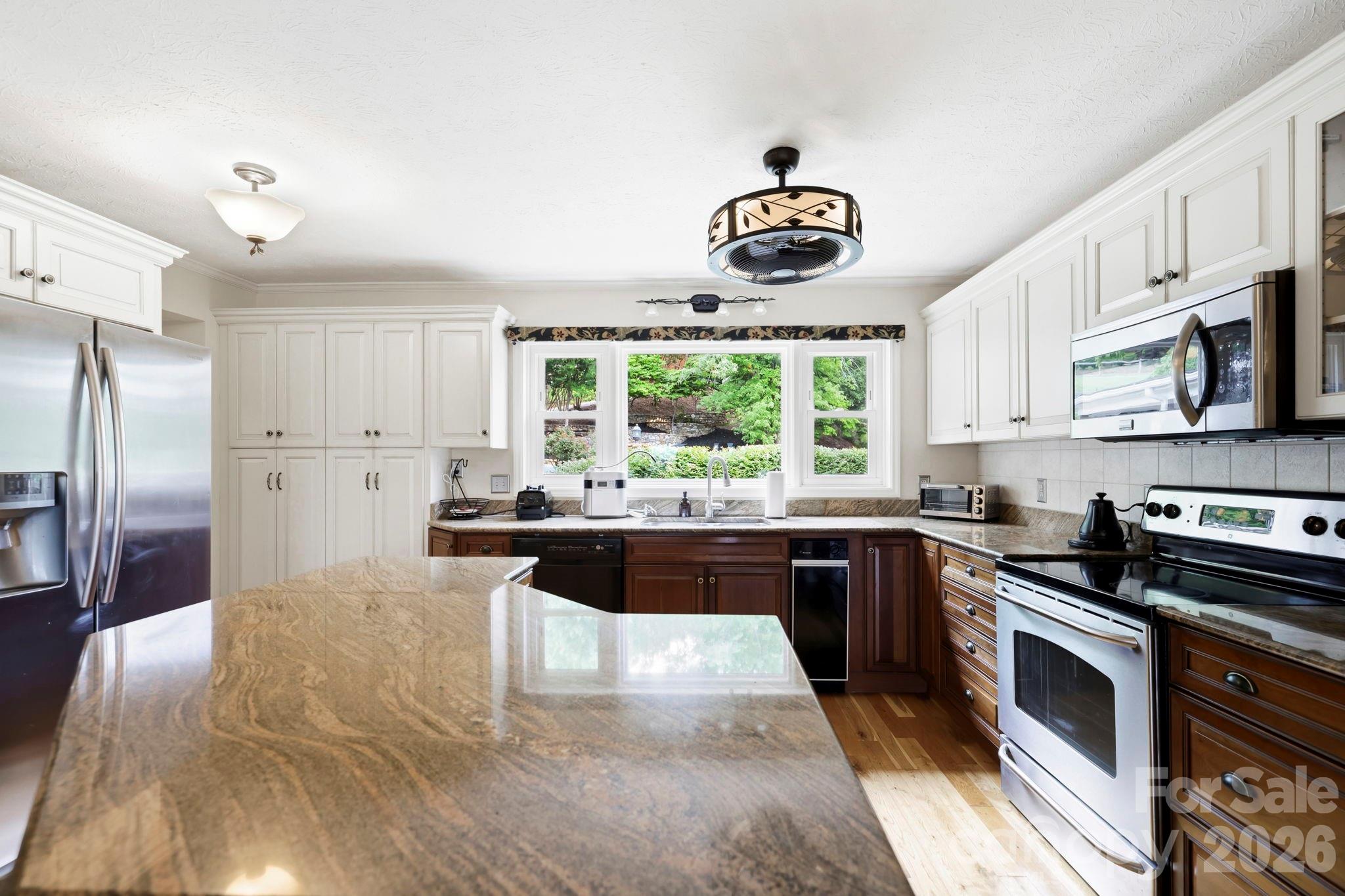 16 Audubon Drive — Asheville
