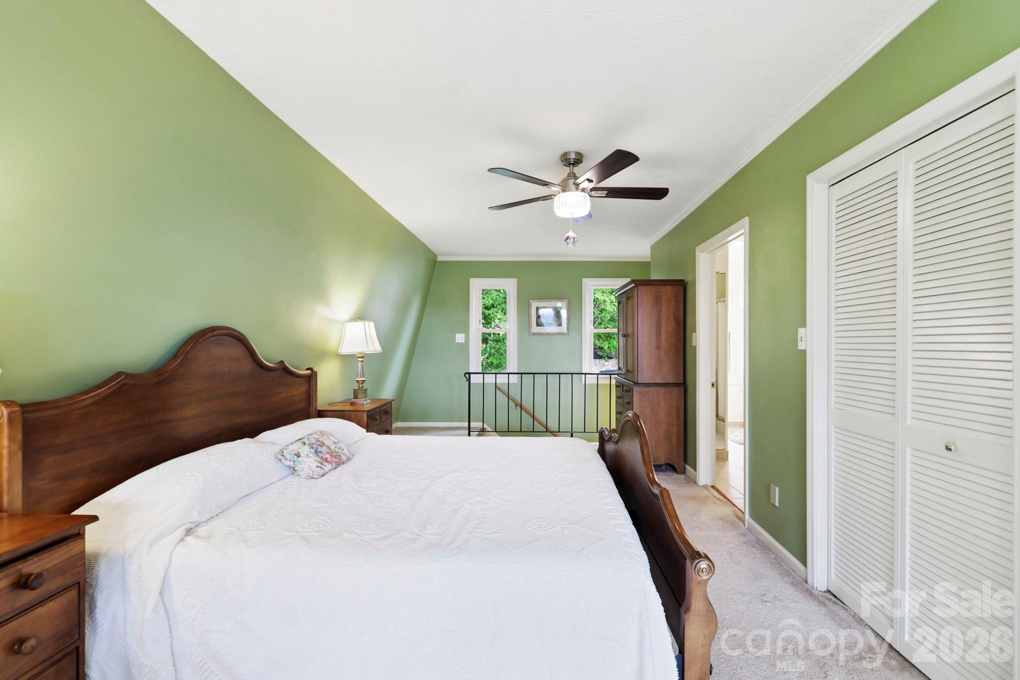 16 Audubon Drive — Asheville