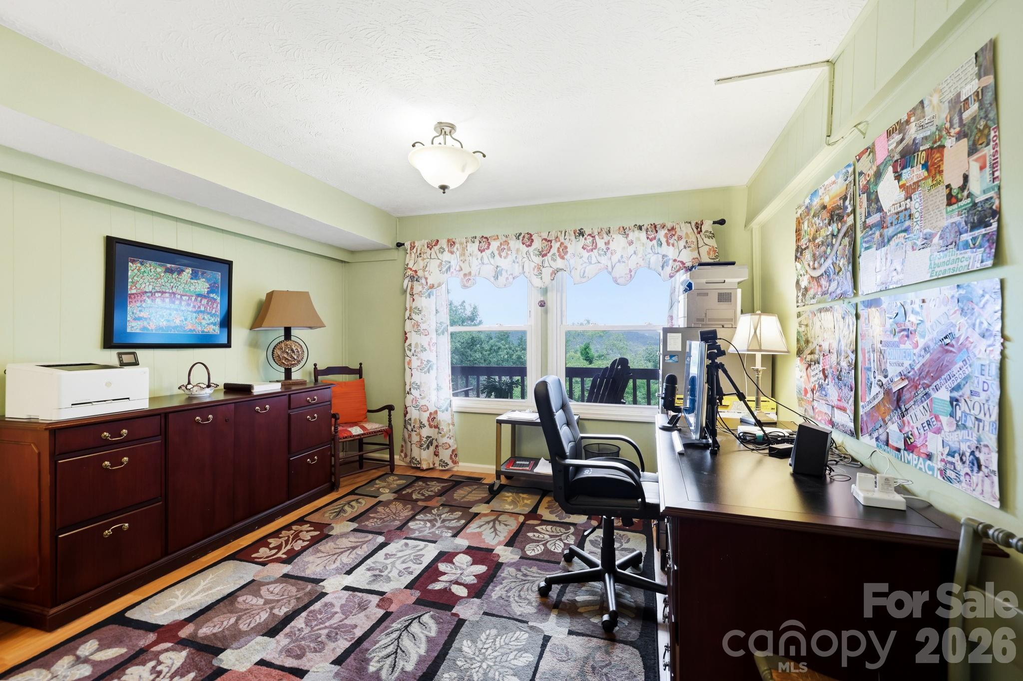 16 Audubon Drive — Asheville