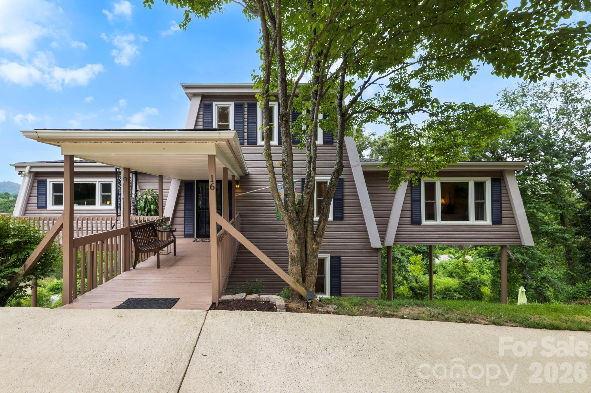 16 Audubon Drive — Asheville