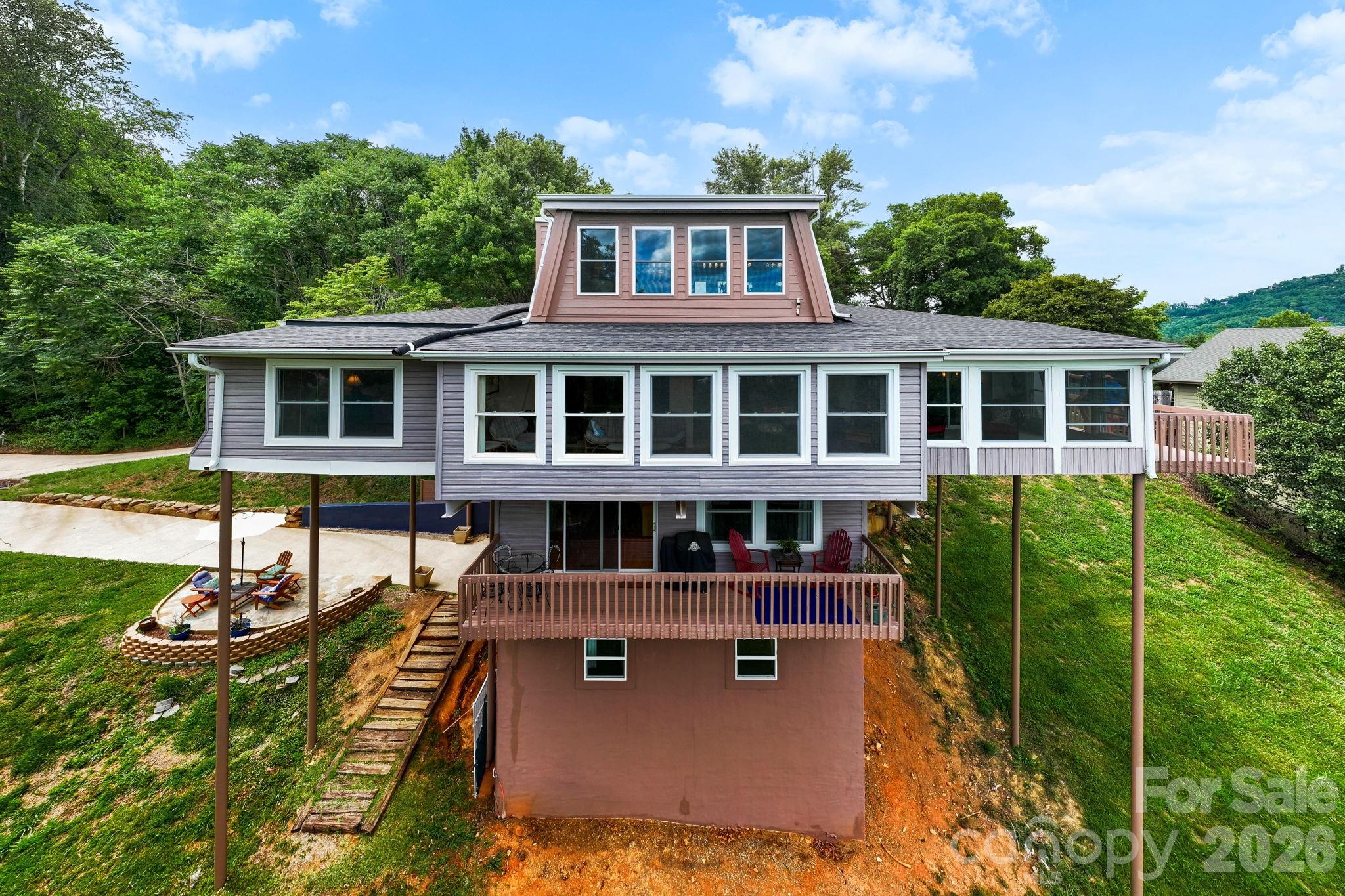 16 Audubon Drive — Asheville
