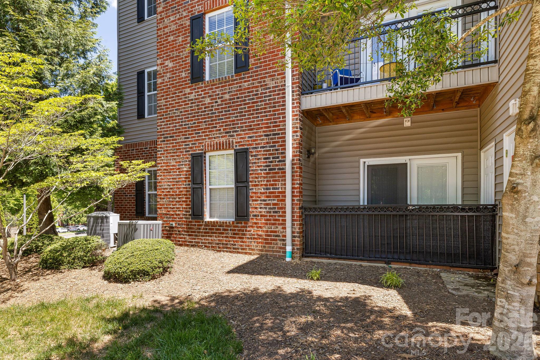 111 Appeldoorn Circle — Asheville