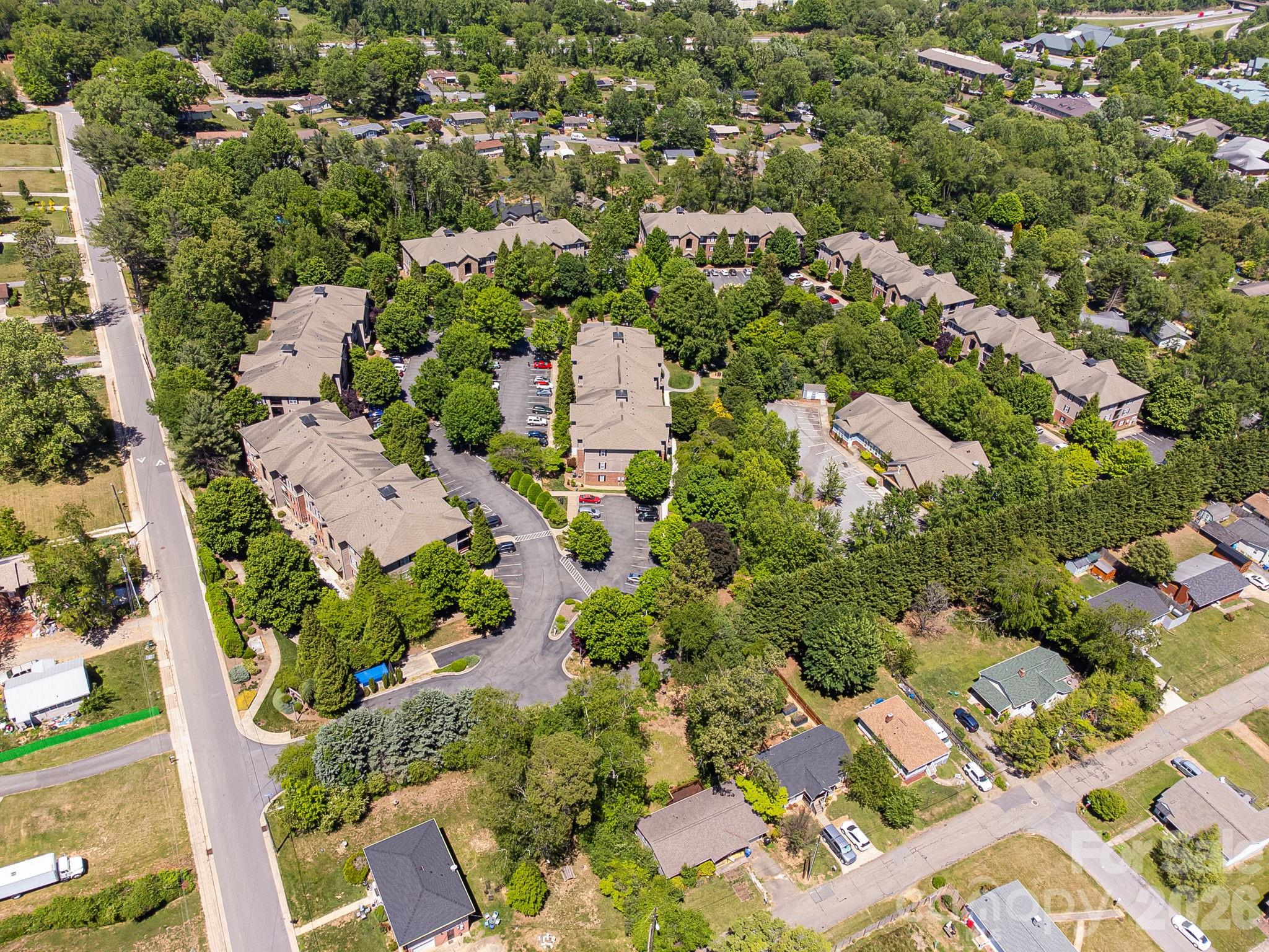 111 Appeldoorn Circle — Asheville