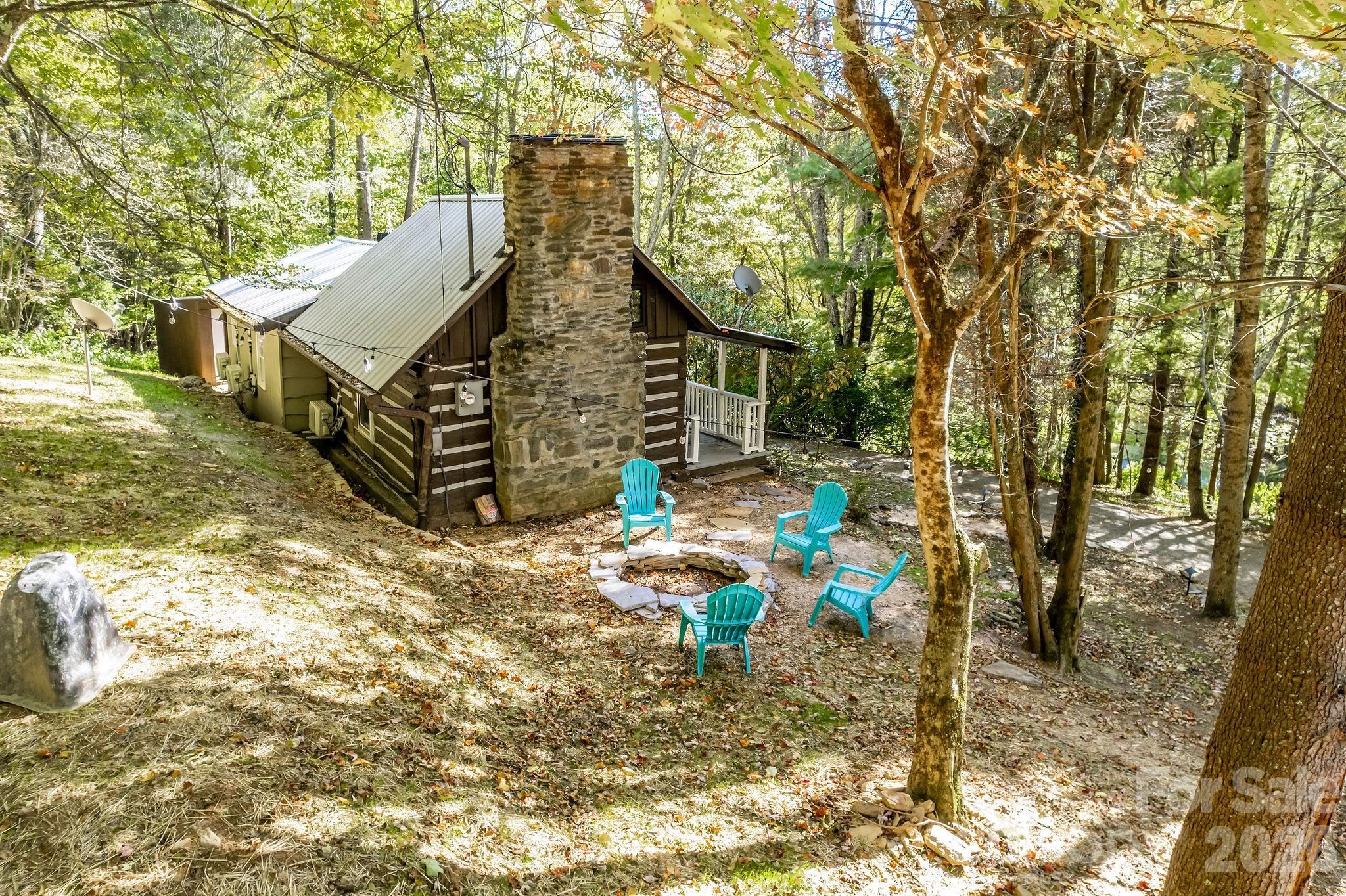 284 Grady Winkler Road — Boone
