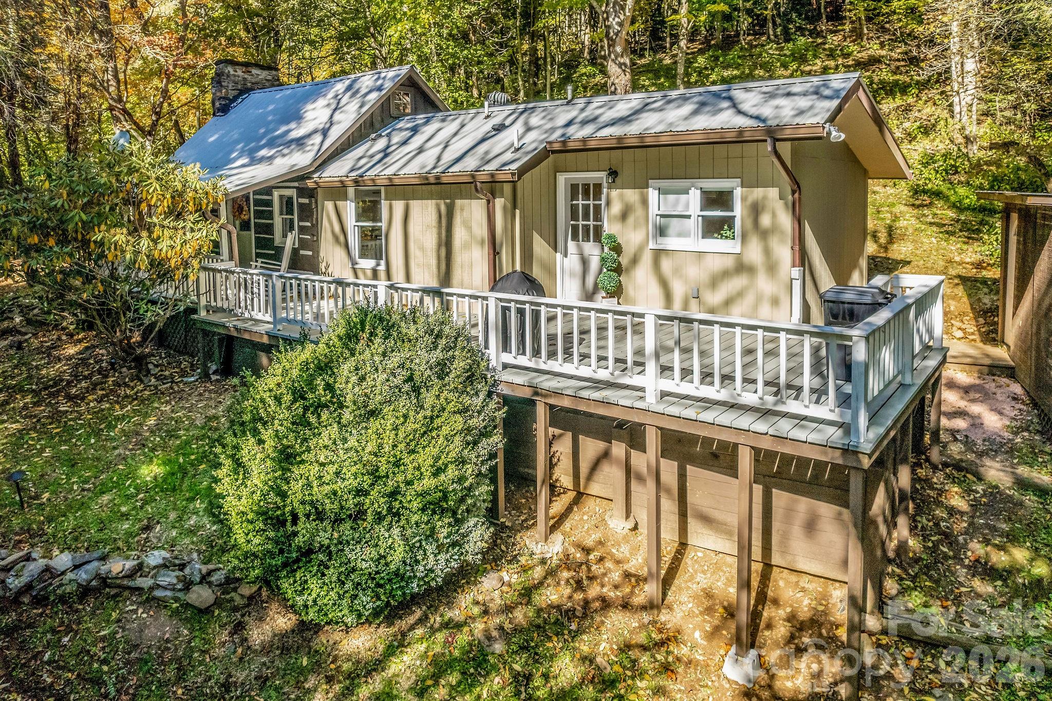 284 Grady Winkler Road — Boone