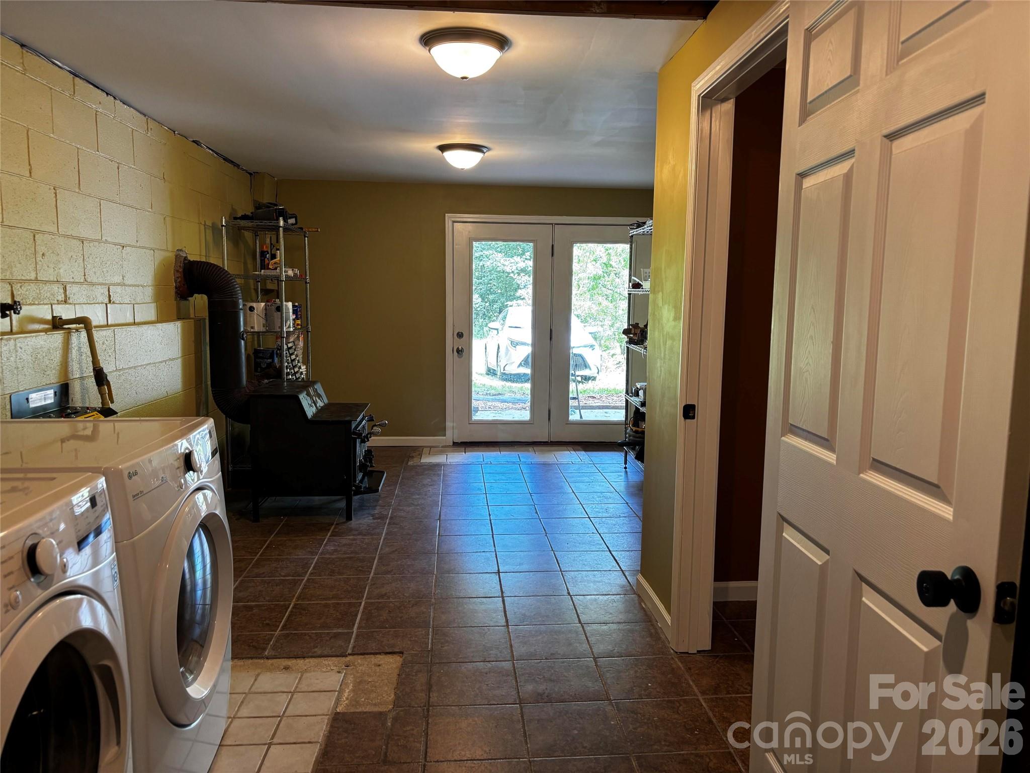 2879 Chandler Creek Road — Mars Hill