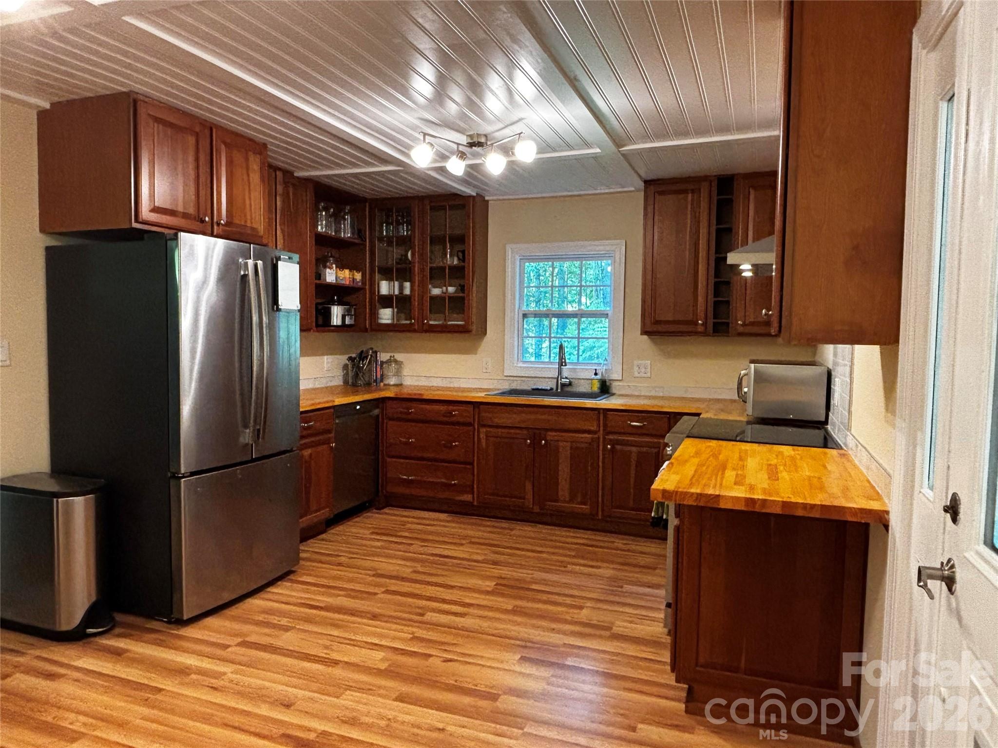 2879 Chandler Creek Road — Mars Hill