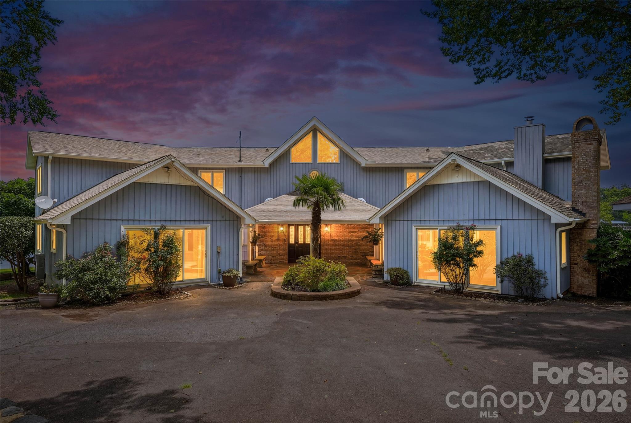 4872 E Liberty Hill Road — York