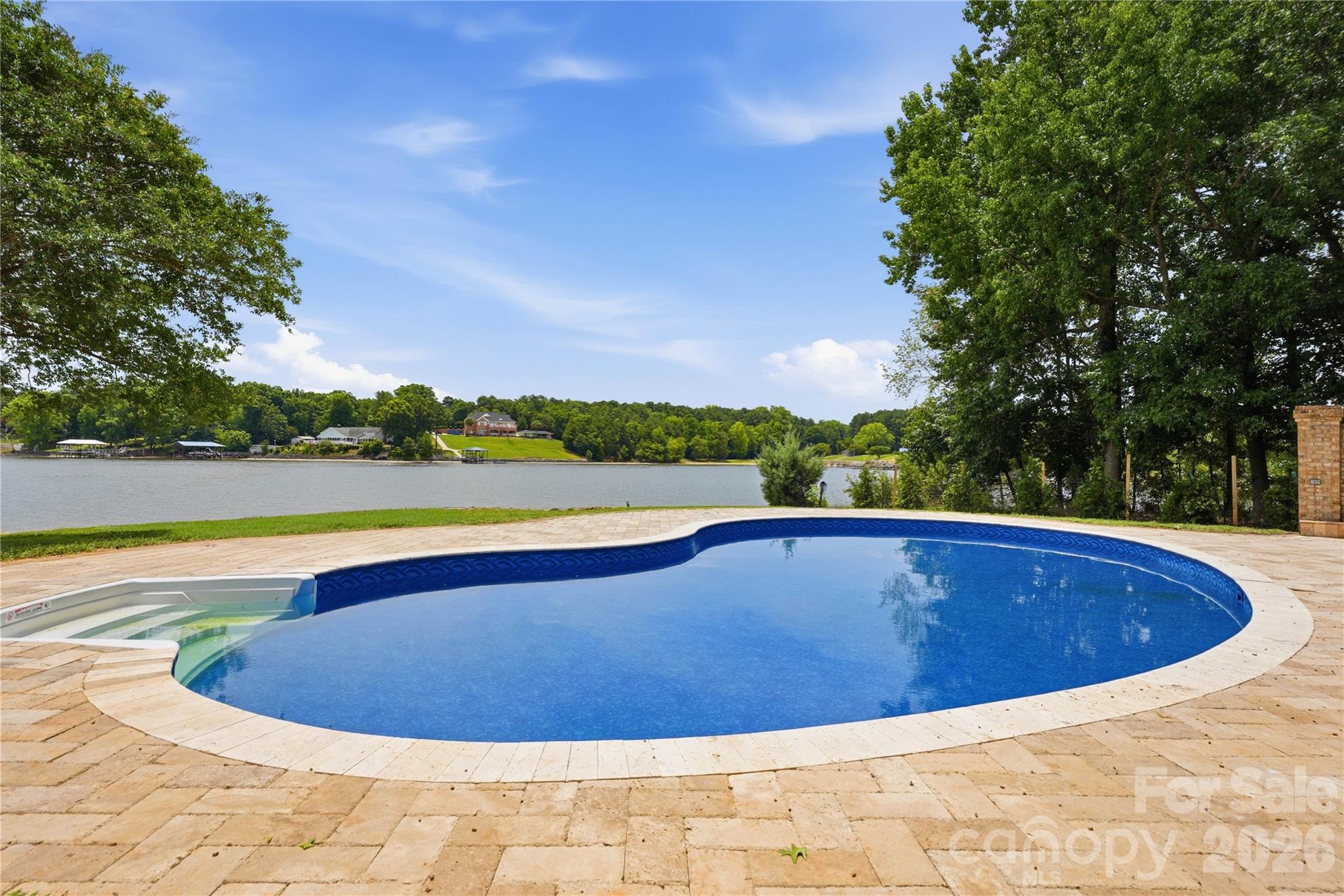 4872 E Liberty Hill Road — York