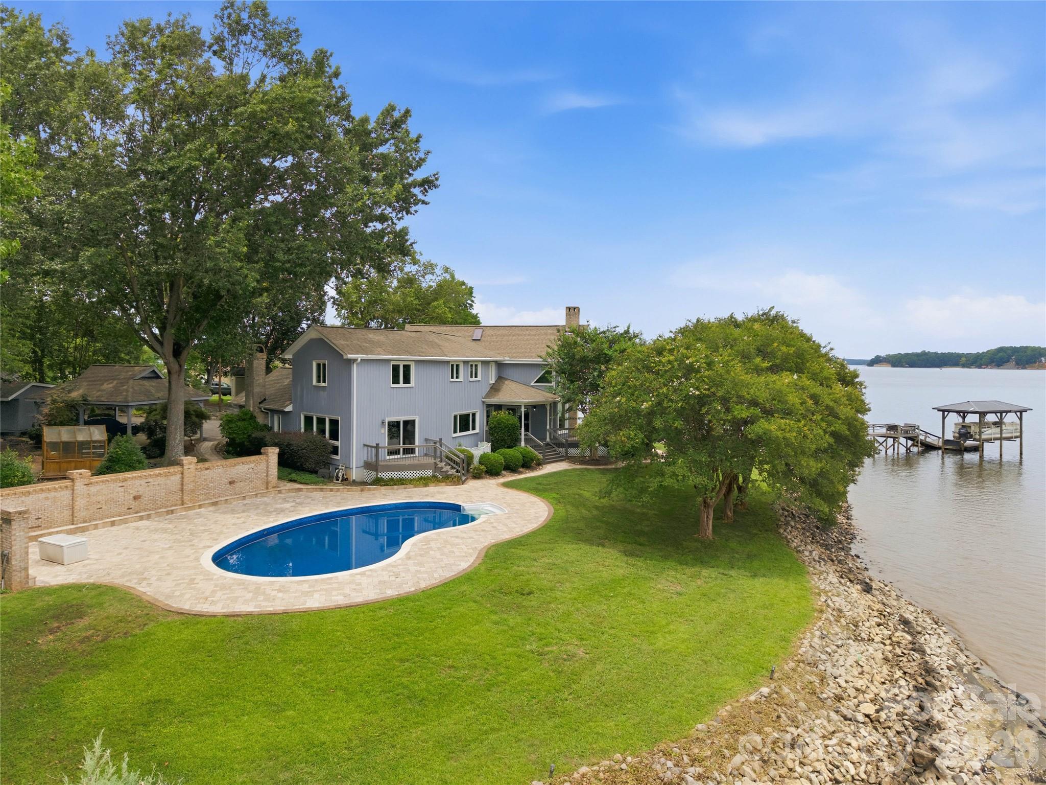 4872 E Liberty Hill Road — York