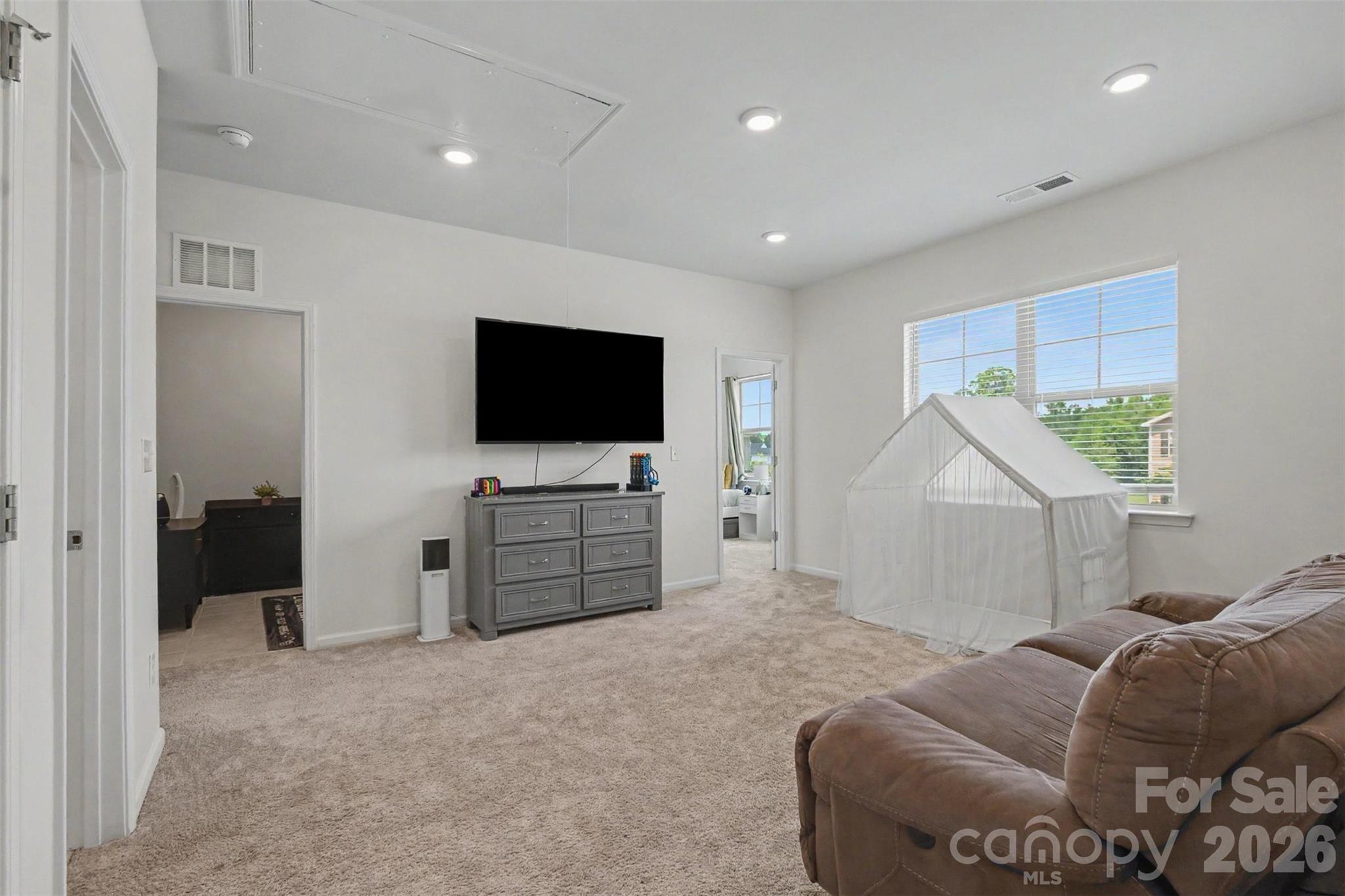 2055 Yearden Lane — Monroe