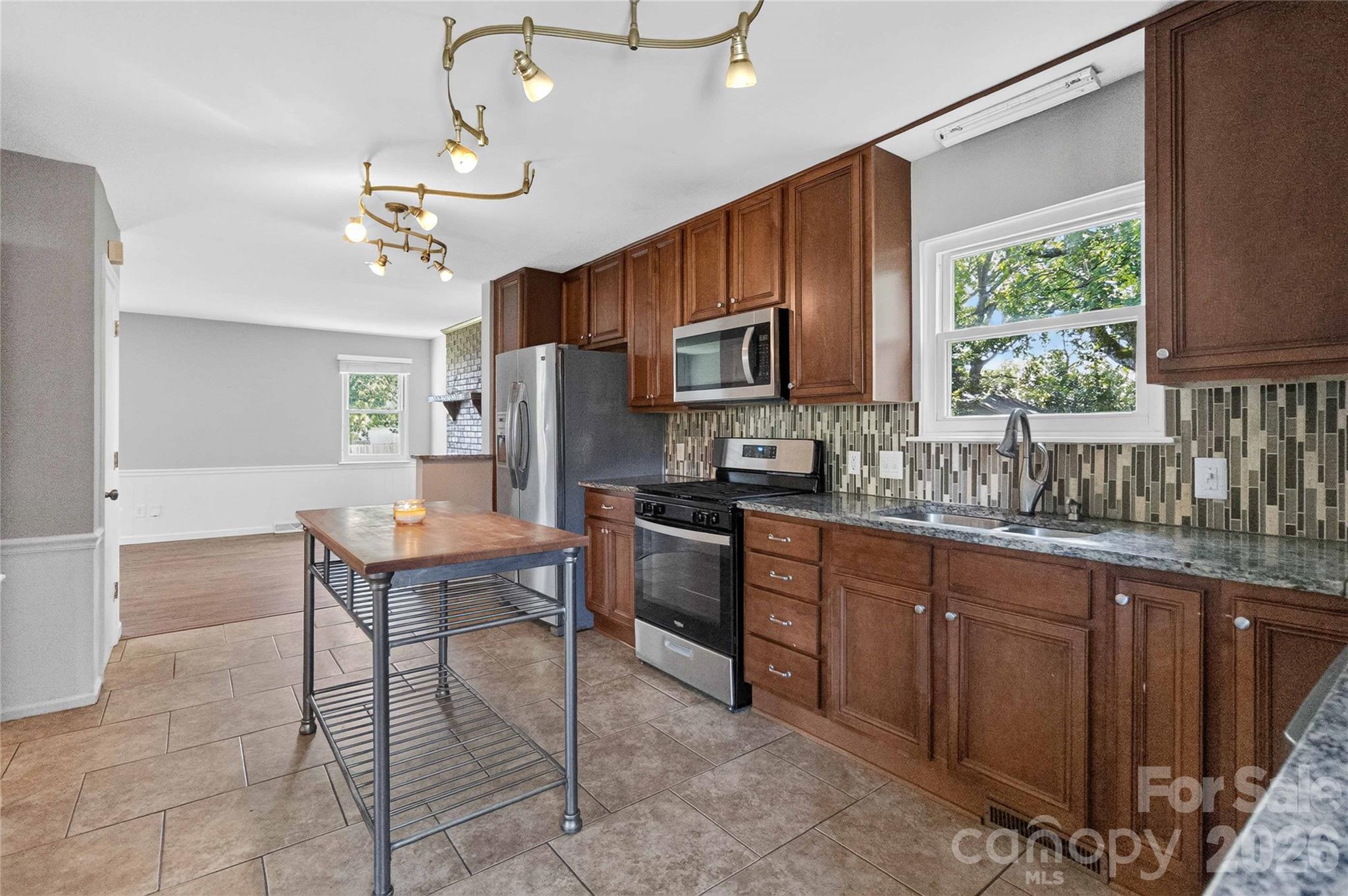 11117 Kingfisher Drive — Charlotte
