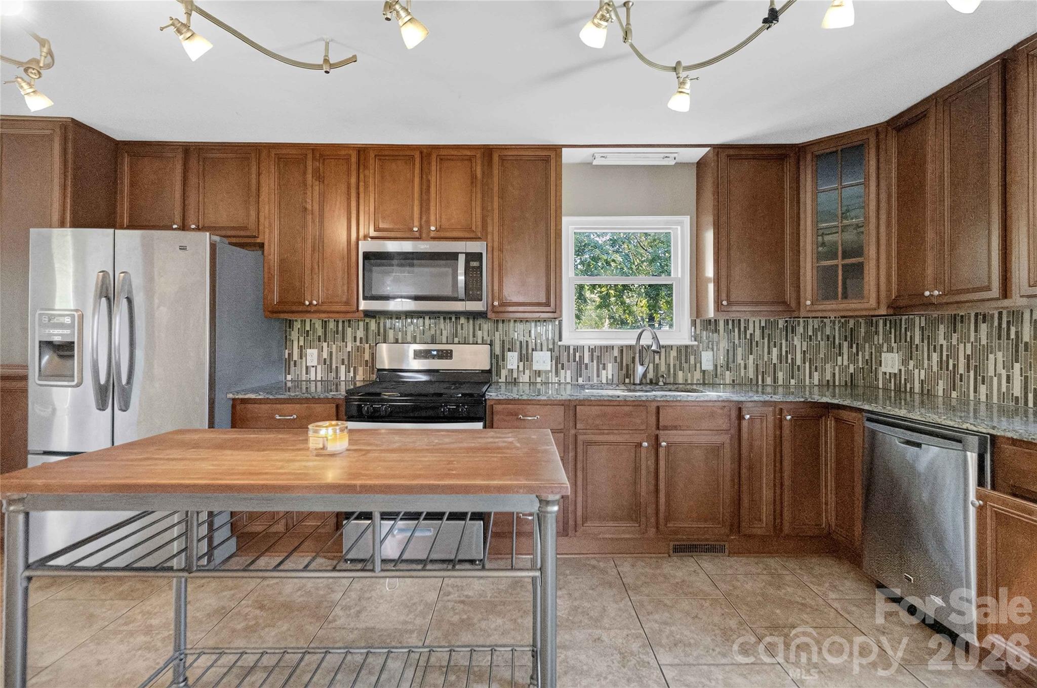 11117 Kingfisher Drive — Charlotte