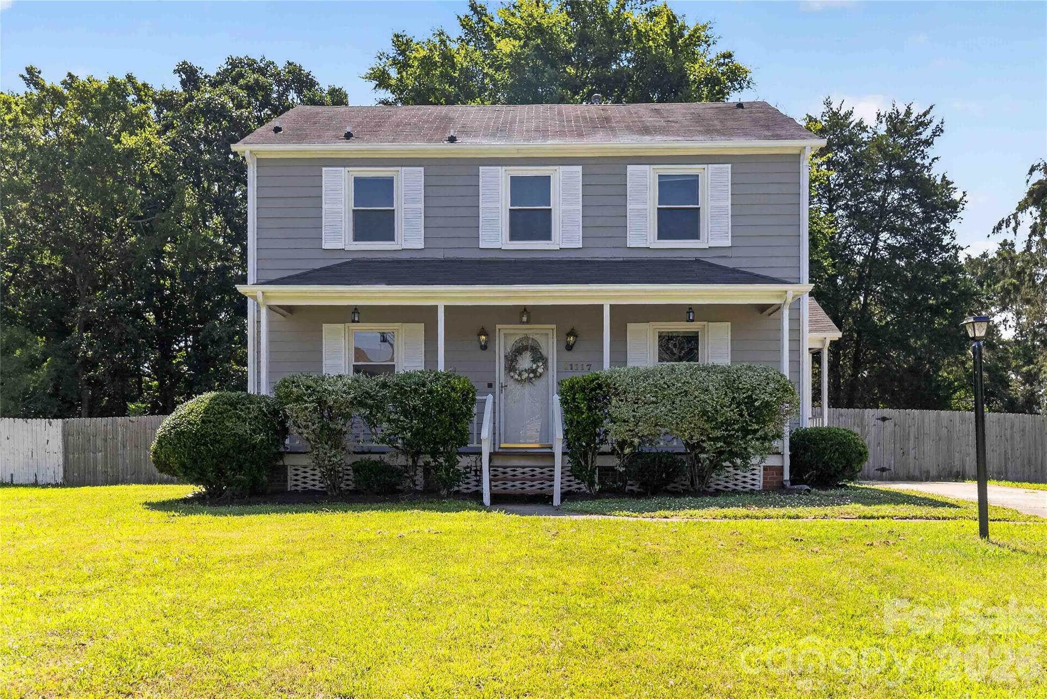 11117 Kingfisher Drive — Charlotte