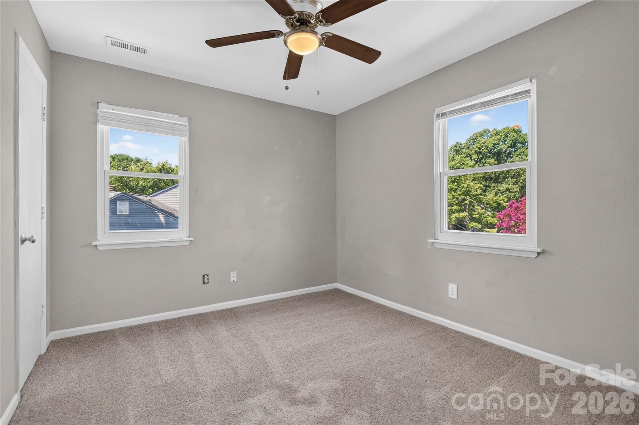 11117 Kingfisher Drive — Charlotte