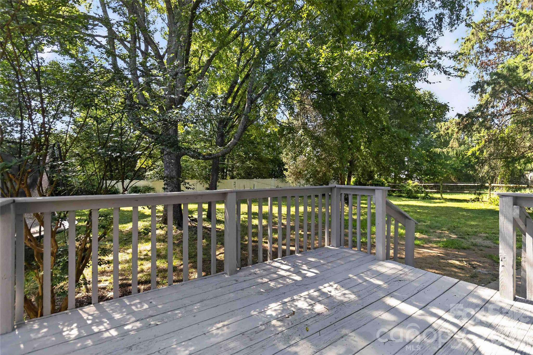 11117 Kingfisher Drive — Charlotte