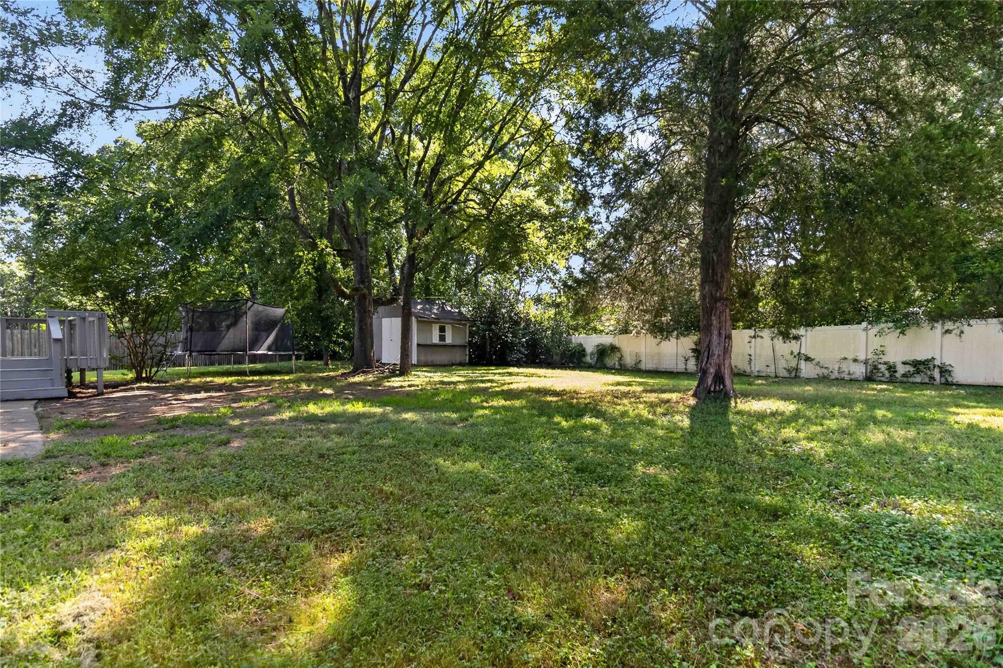 11117 Kingfisher Drive — Charlotte
