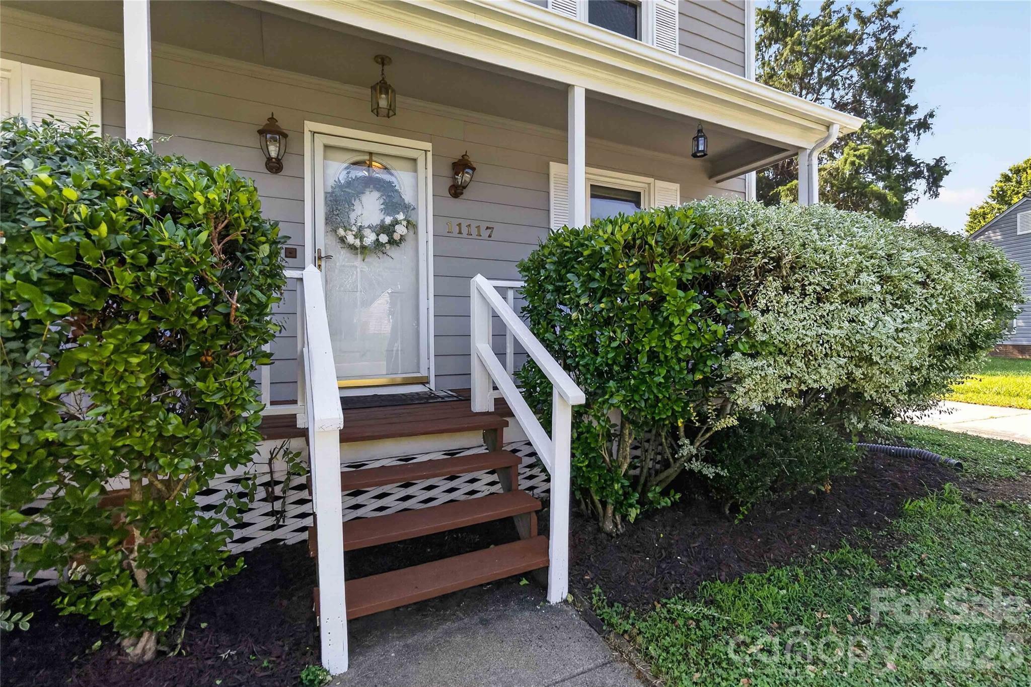 11117 Kingfisher Drive — Charlotte