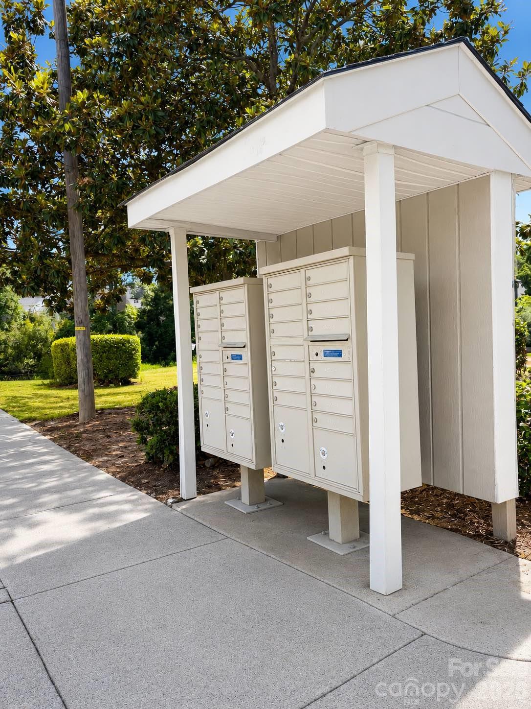 4822 Spring Lake Drive — Charlotte