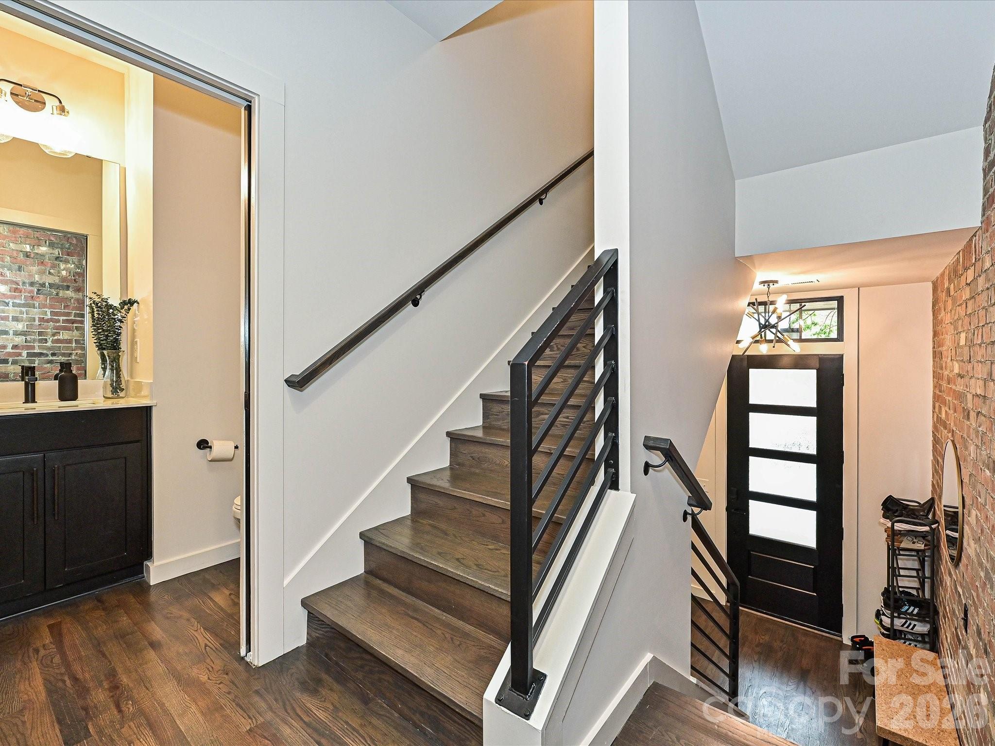 432 E 33rd Street — Charlotte