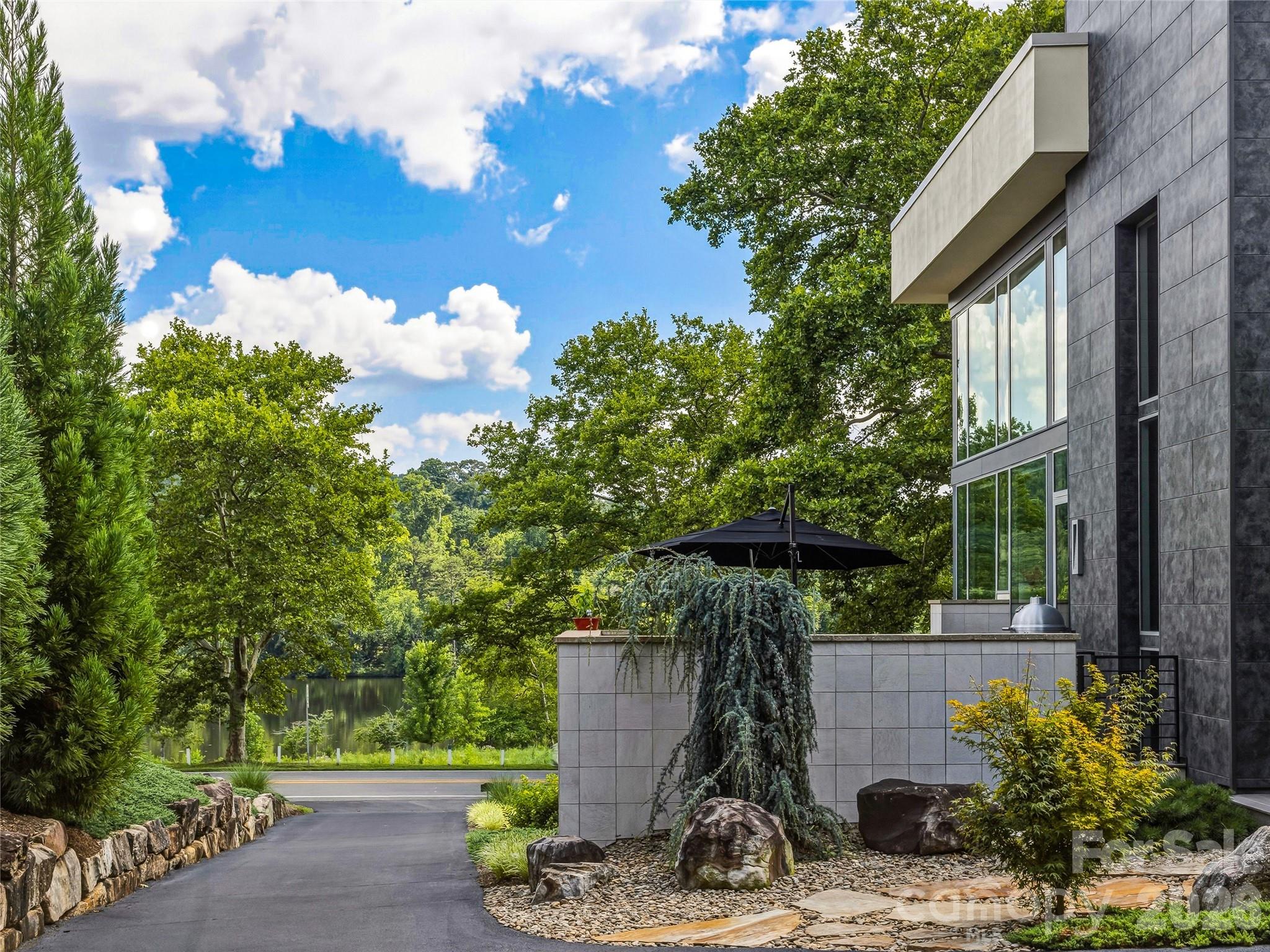 1165 Merrimon Avenue — Asheville