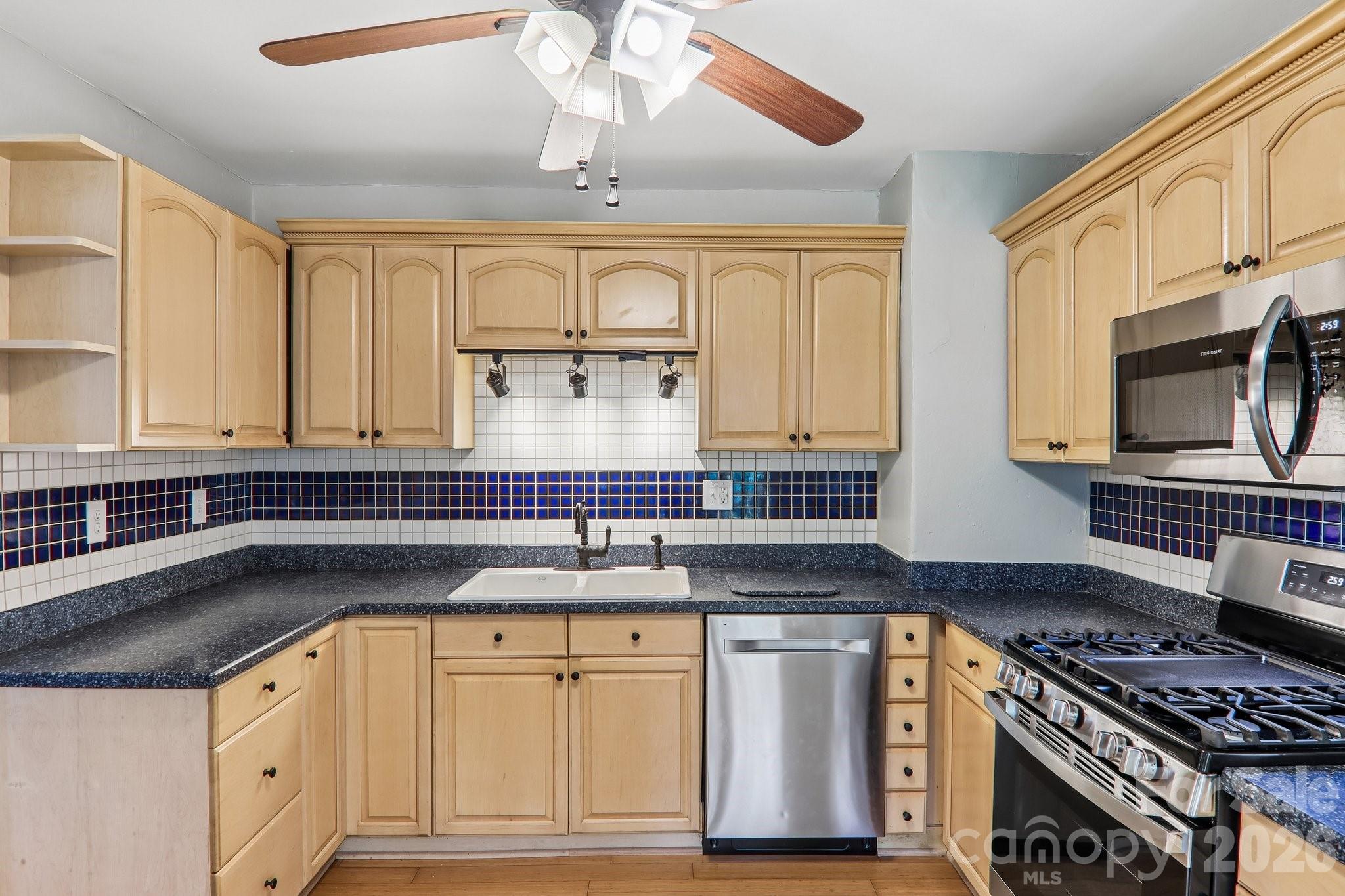 5 Belmont Avenue — Asheville