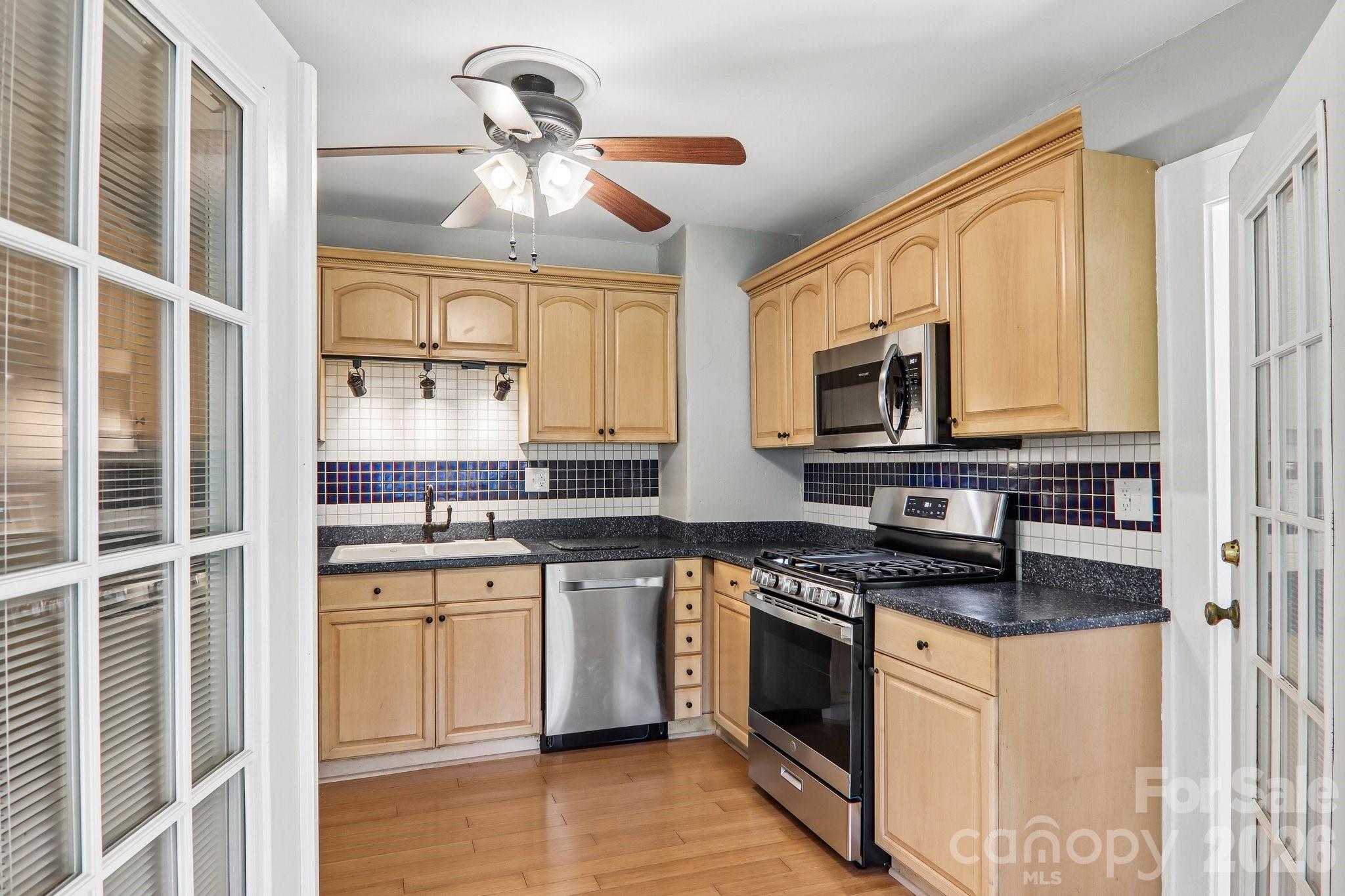 5 Belmont Avenue — Asheville