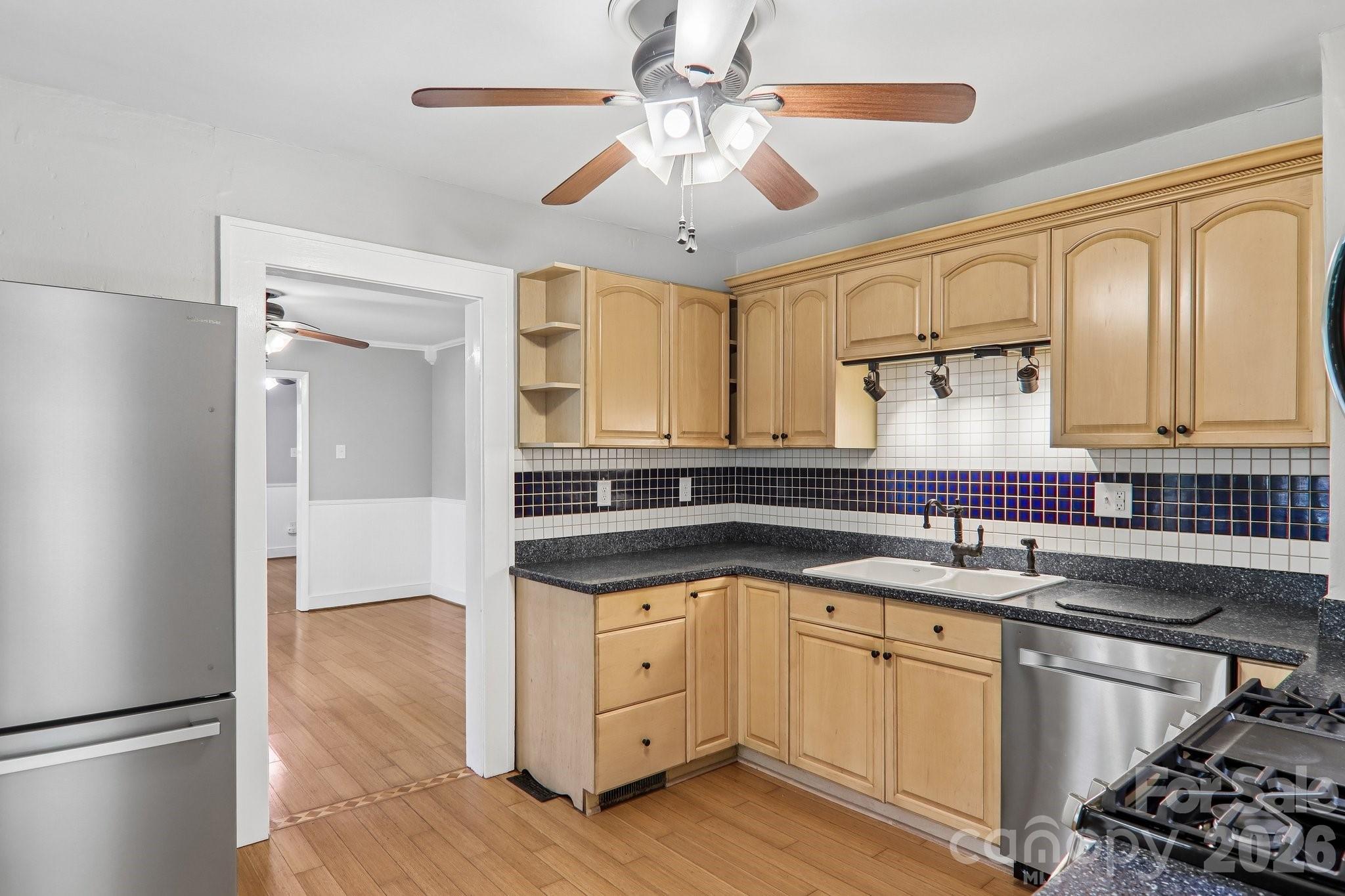 5 Belmont Avenue — Asheville