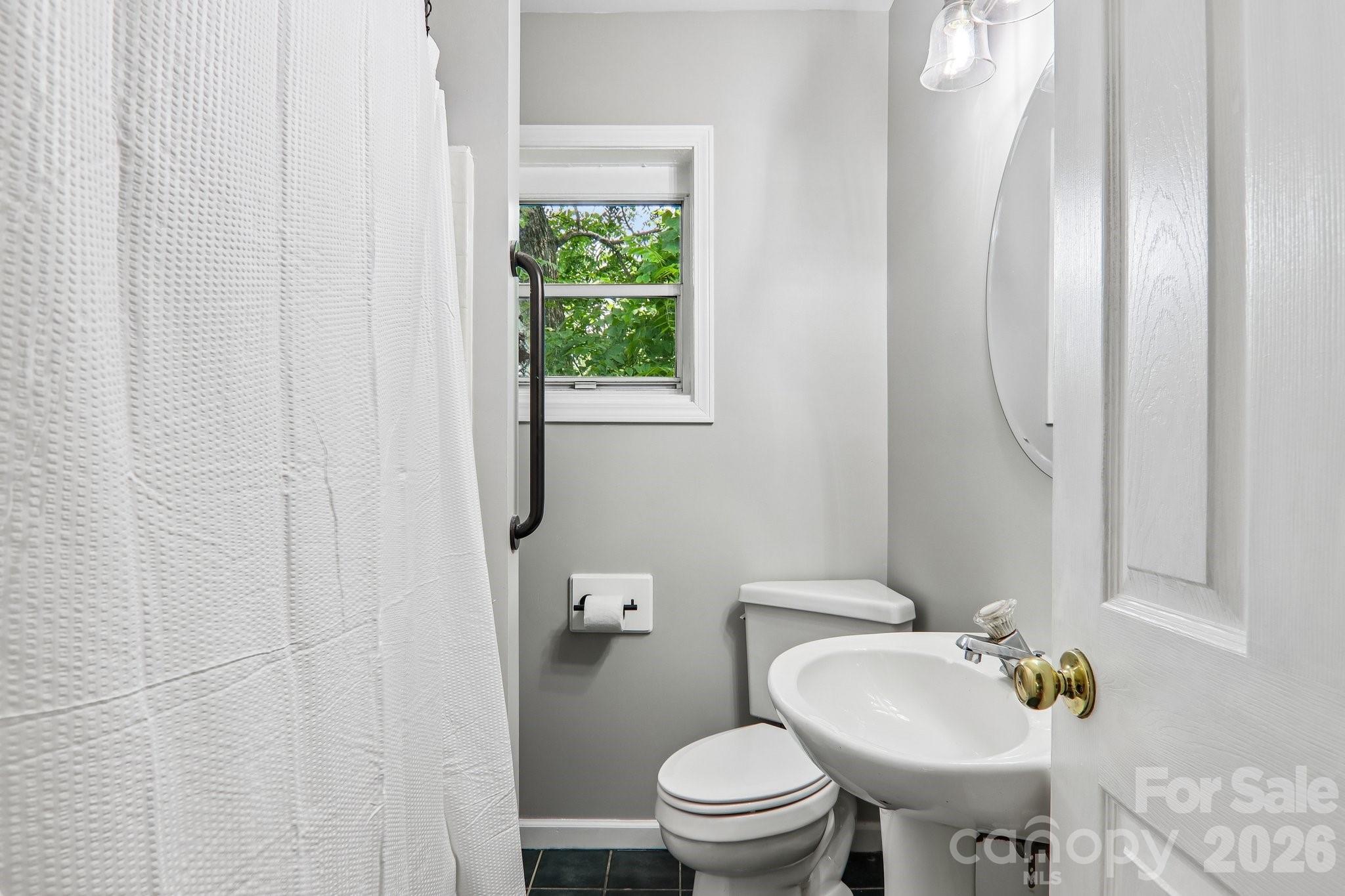 5 Belmont Avenue — Asheville