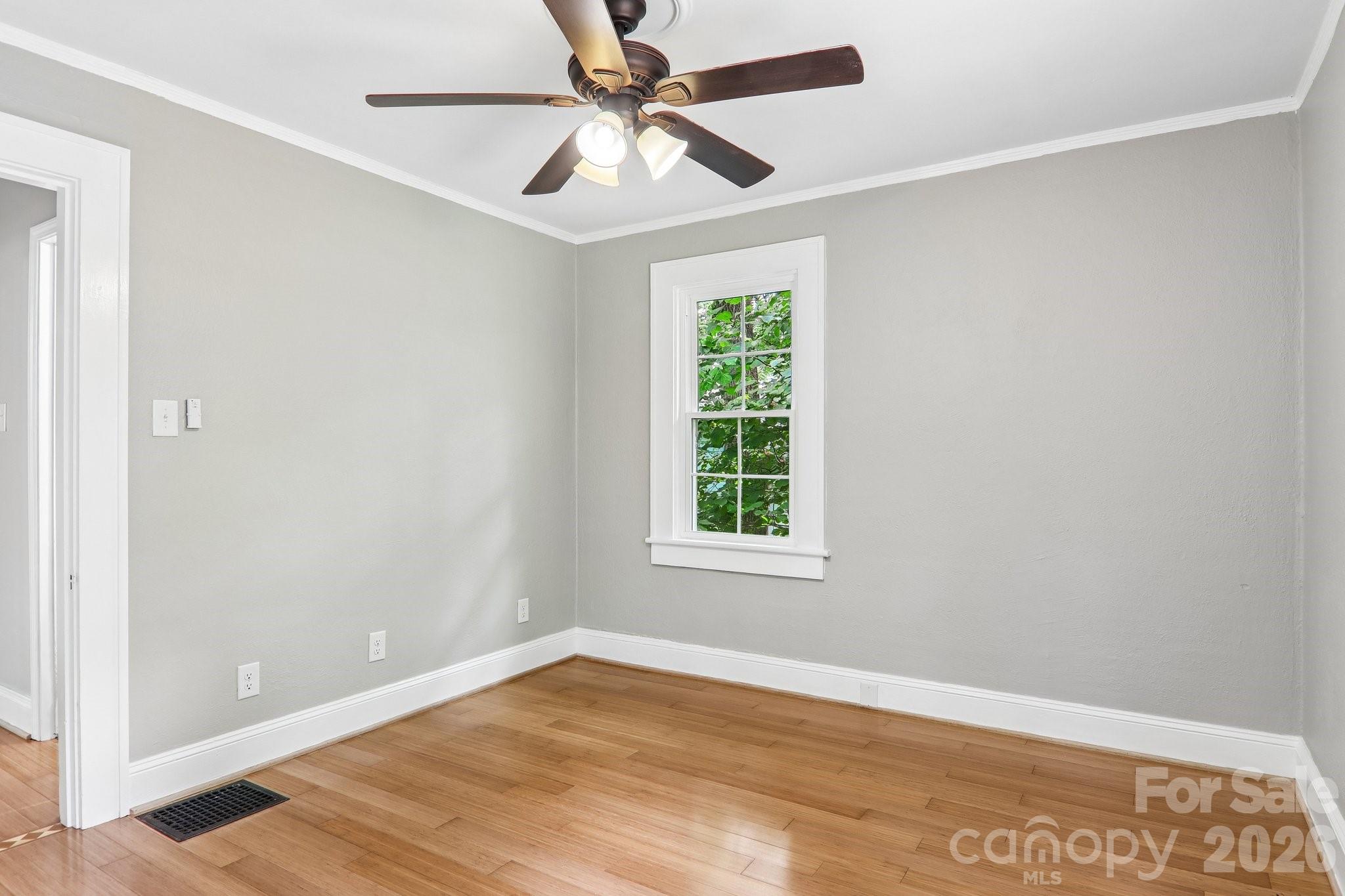 5 Belmont Avenue — Asheville