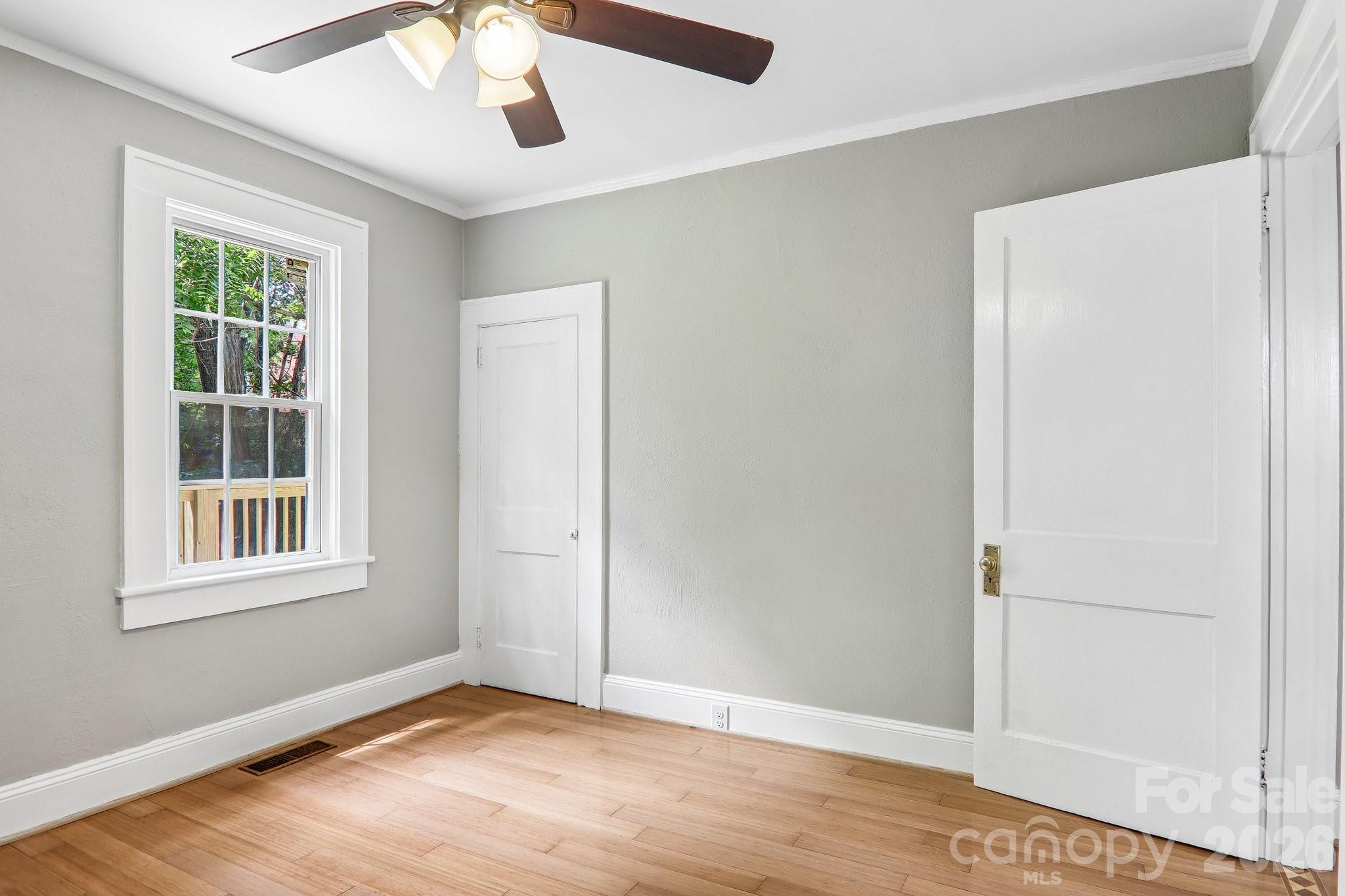 5 Belmont Avenue — Asheville
